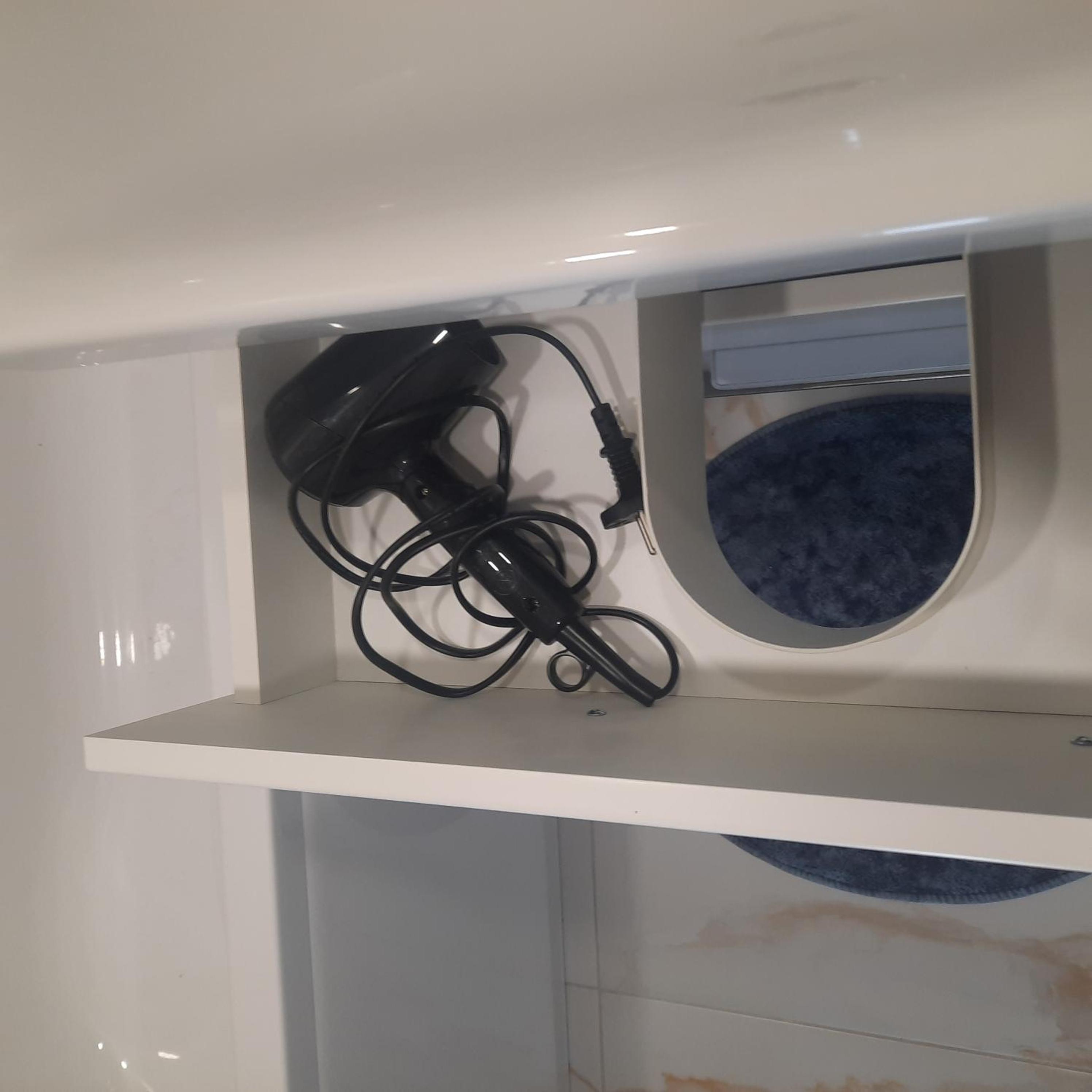 SV apartment self check in free parking