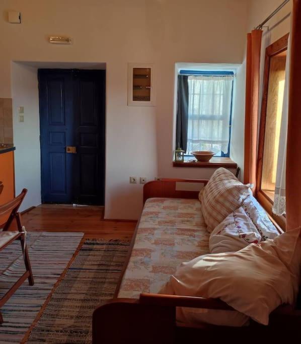 Omorfo House