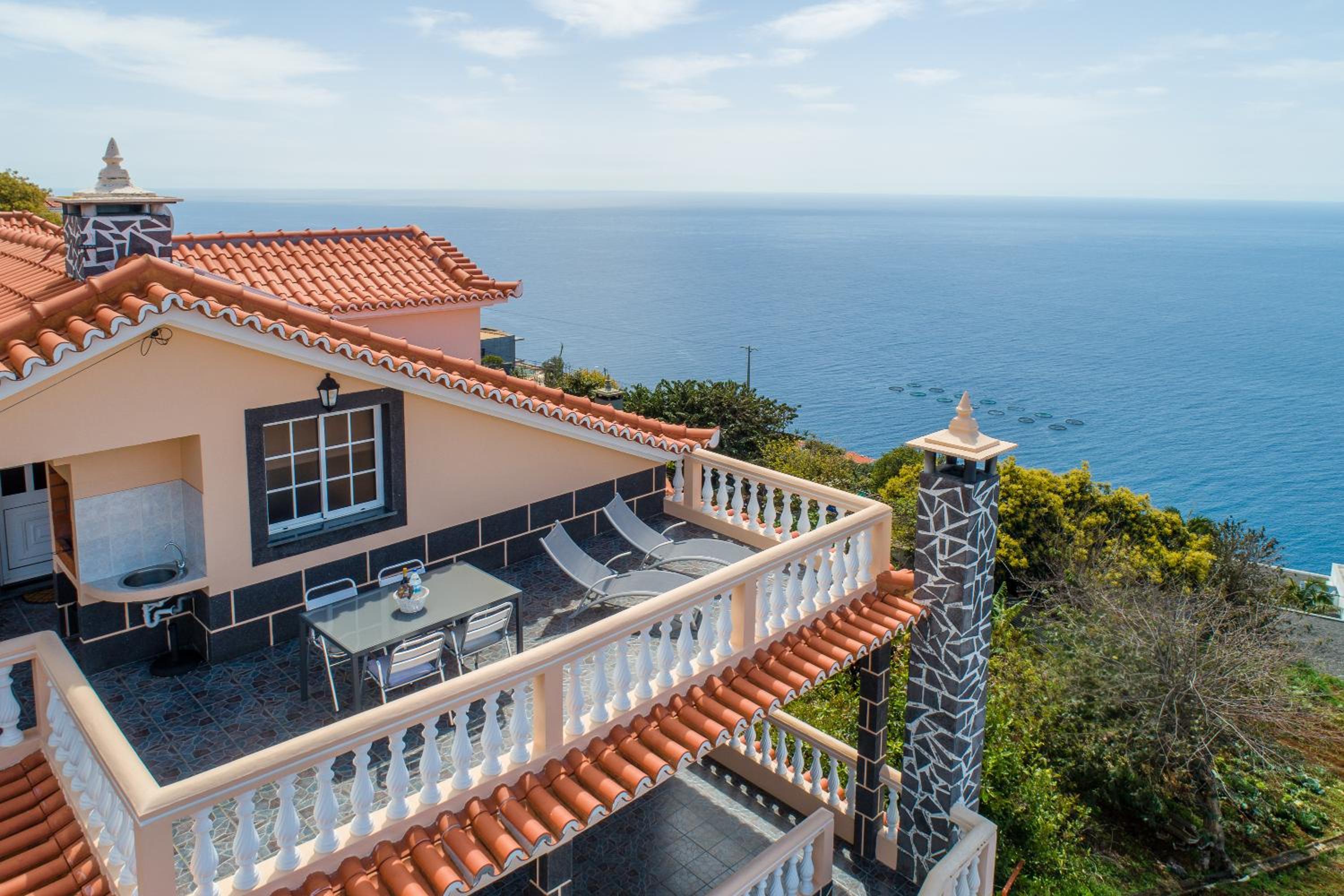 CASA POR DO SOL view 4