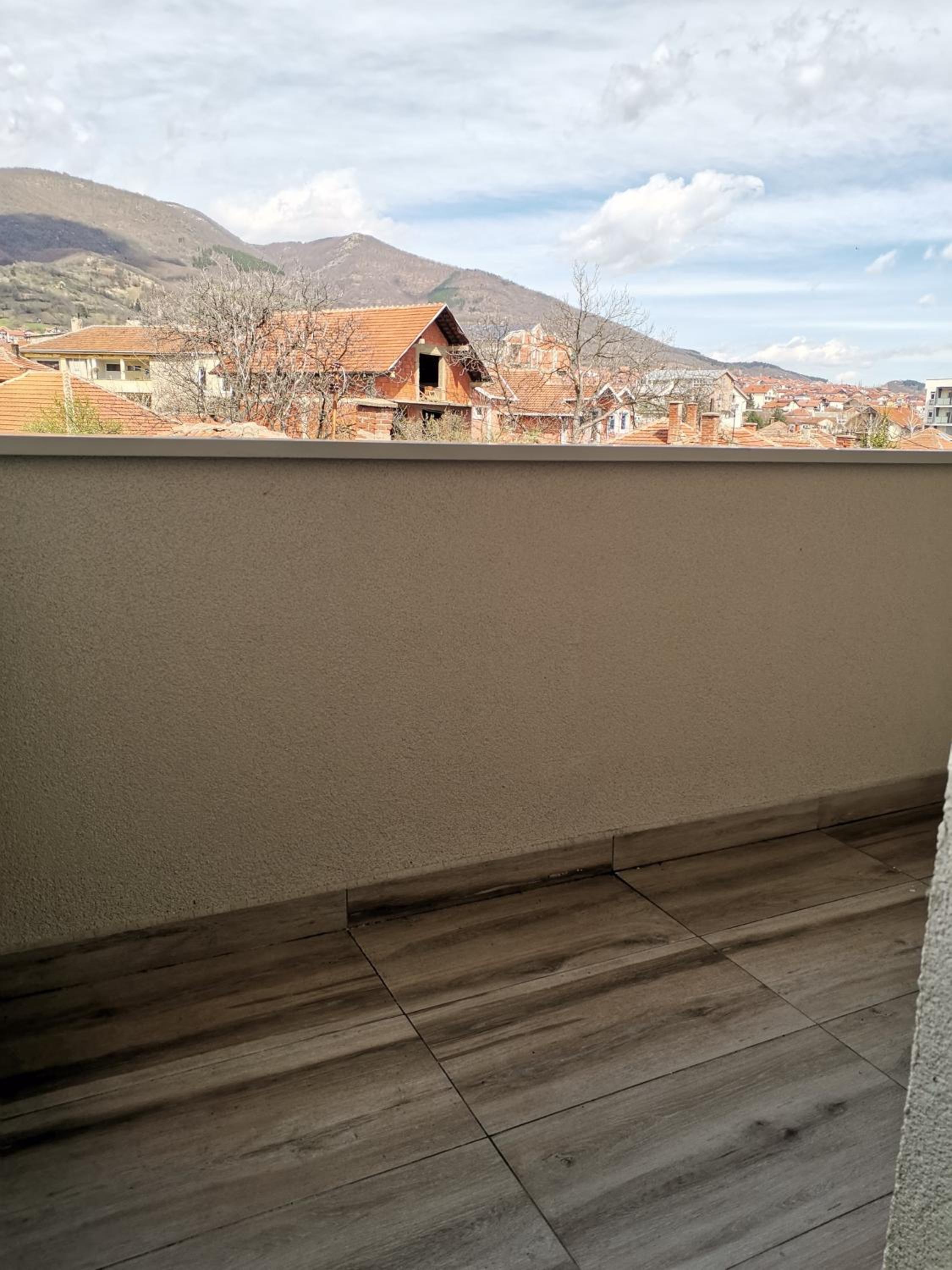 Nikolici - Free Parking view 3