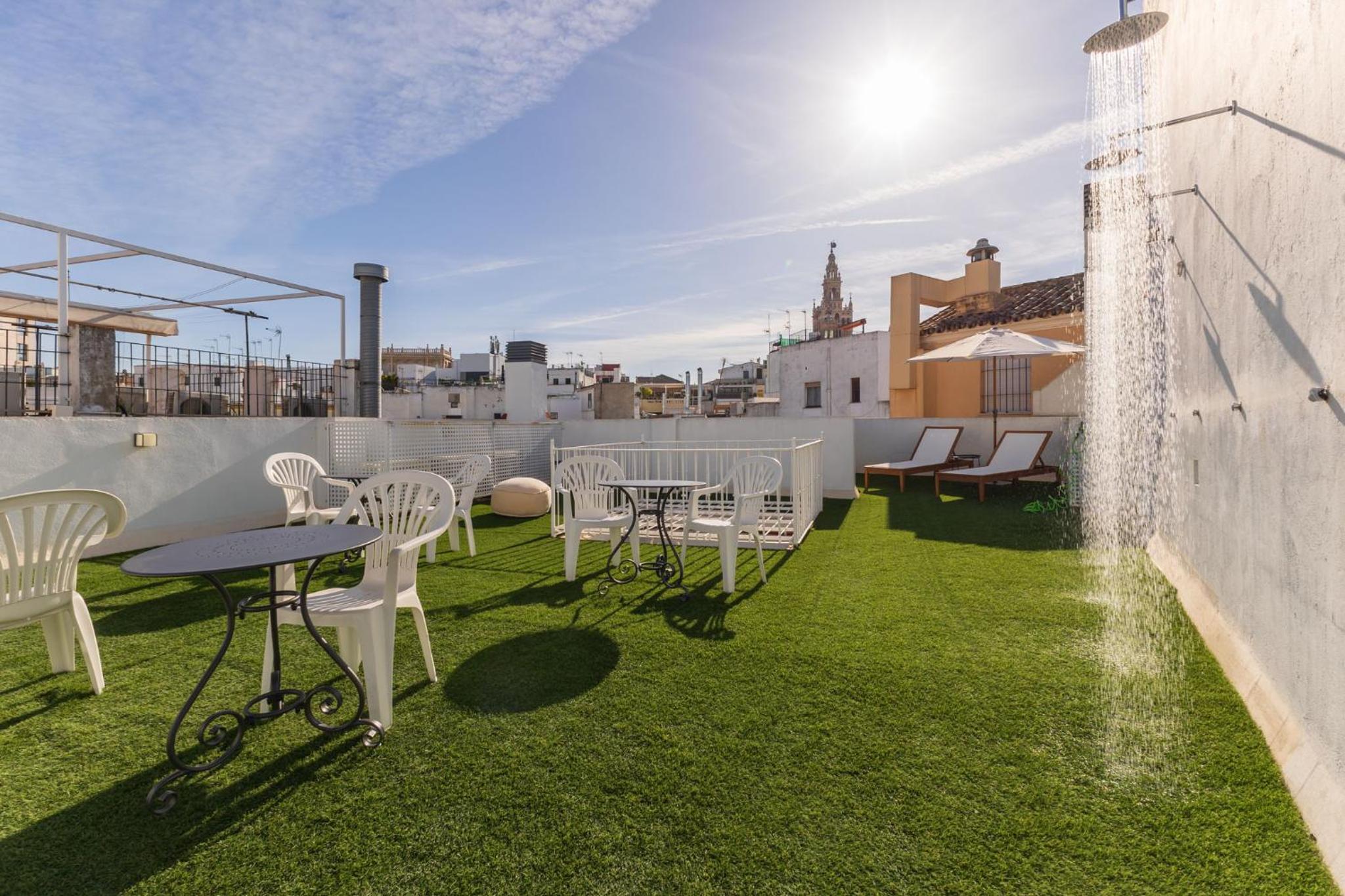 Harinas Central Apartments by Valcambre view 5