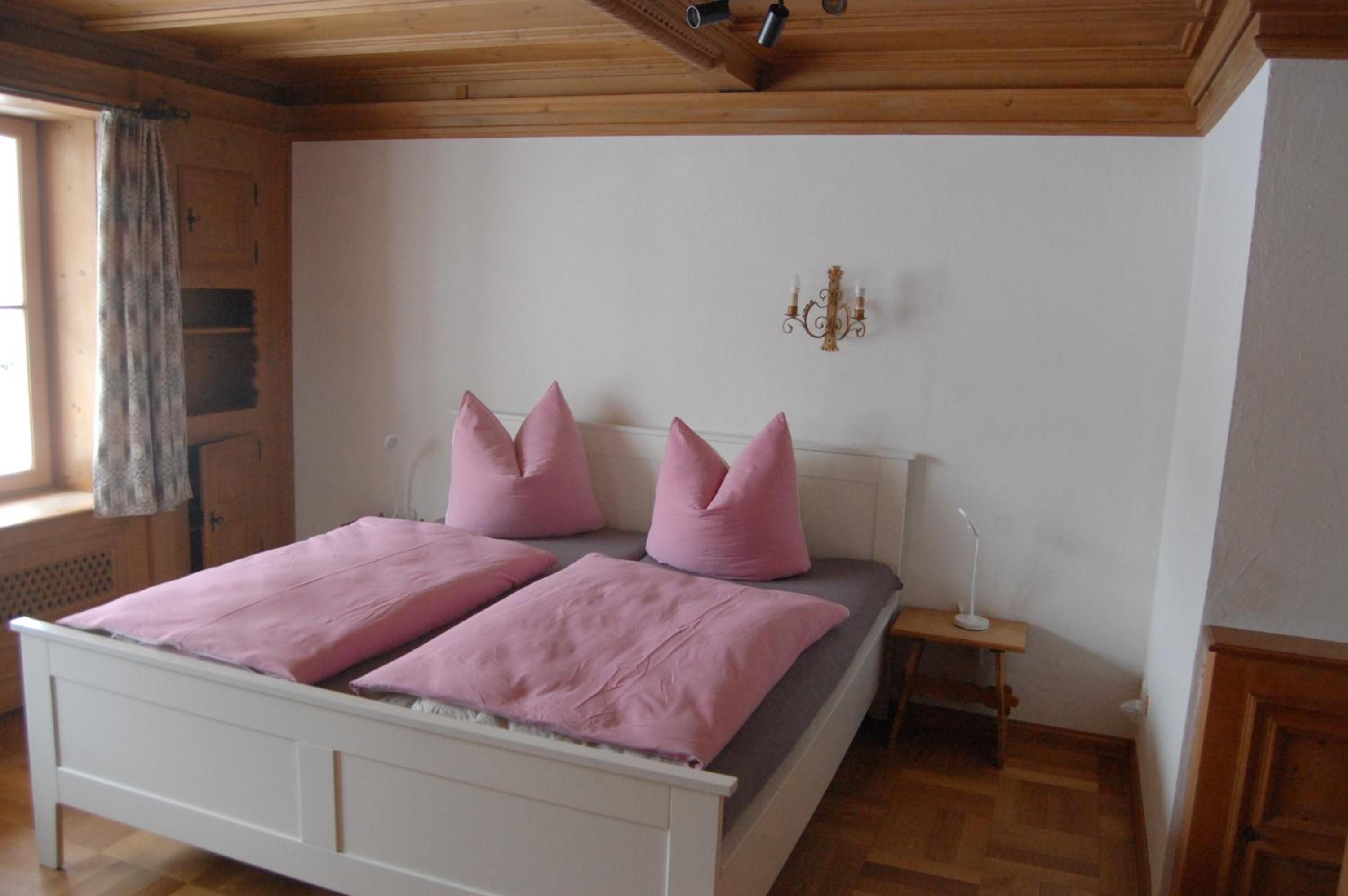 Barrierefreie 3-Zi.-Ferienwohnung mit Gartenzugang in ruhiger, zentrumsnaher Lage