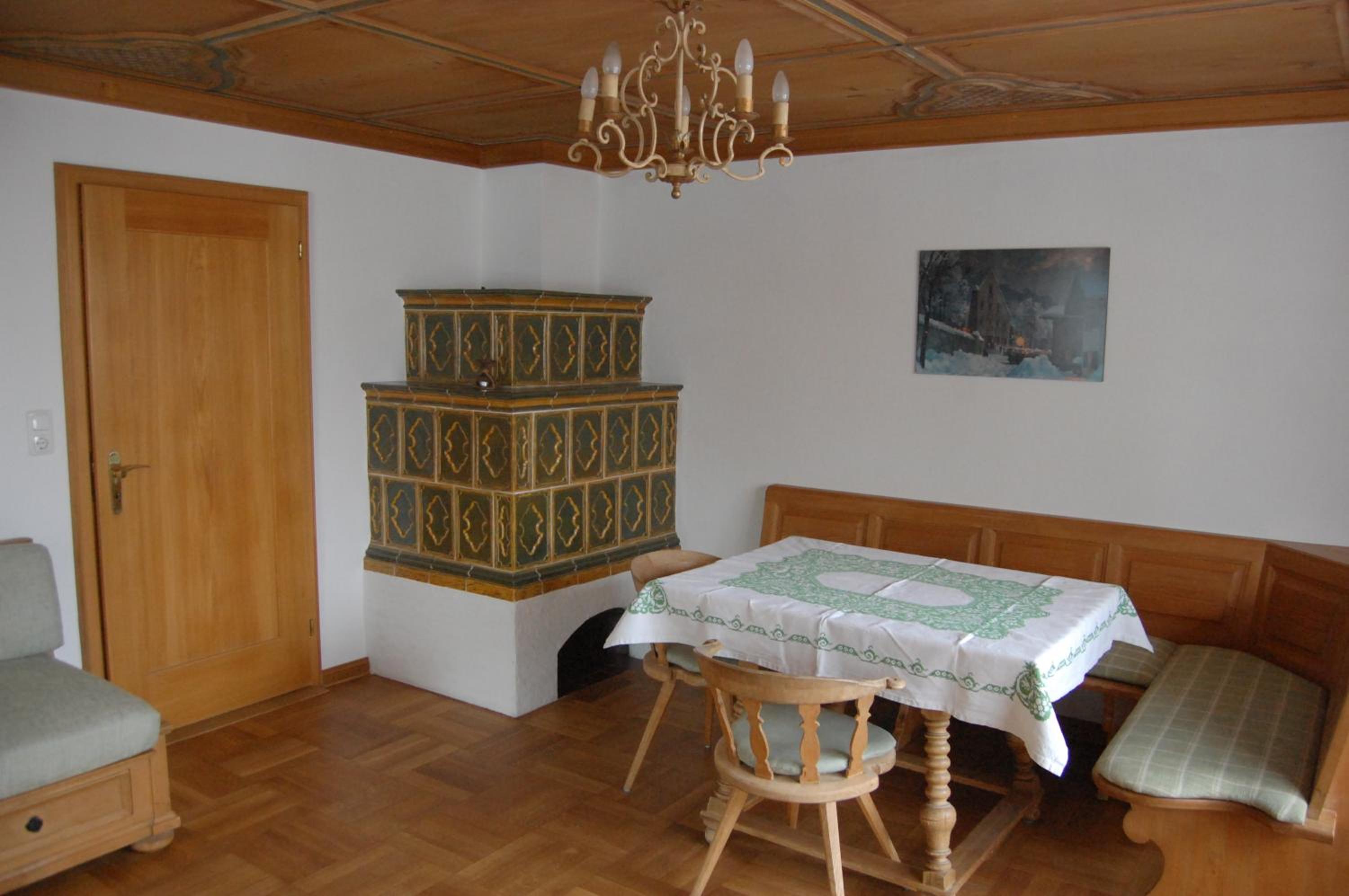 Barrierefreie 3-Zi.-Ferienwohnung mit Gartenzugang in ruhiger, zentrumsnaher Lage