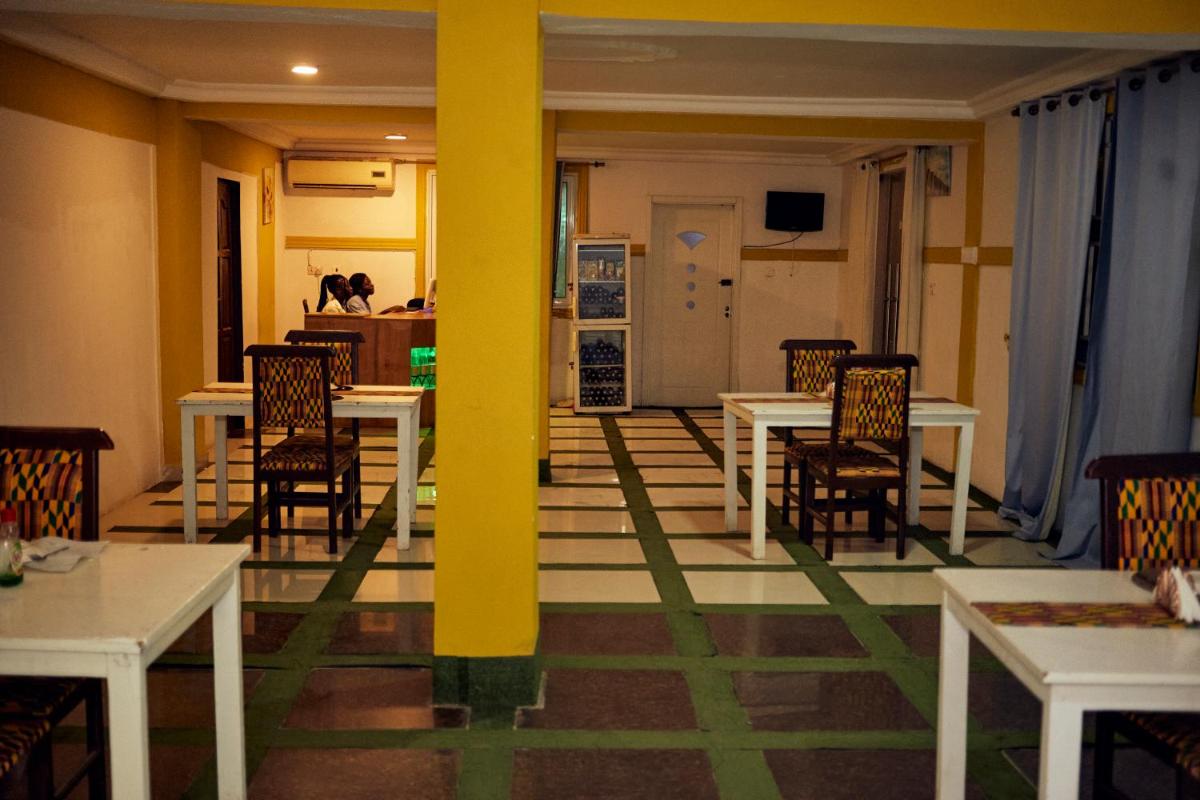 restaurant