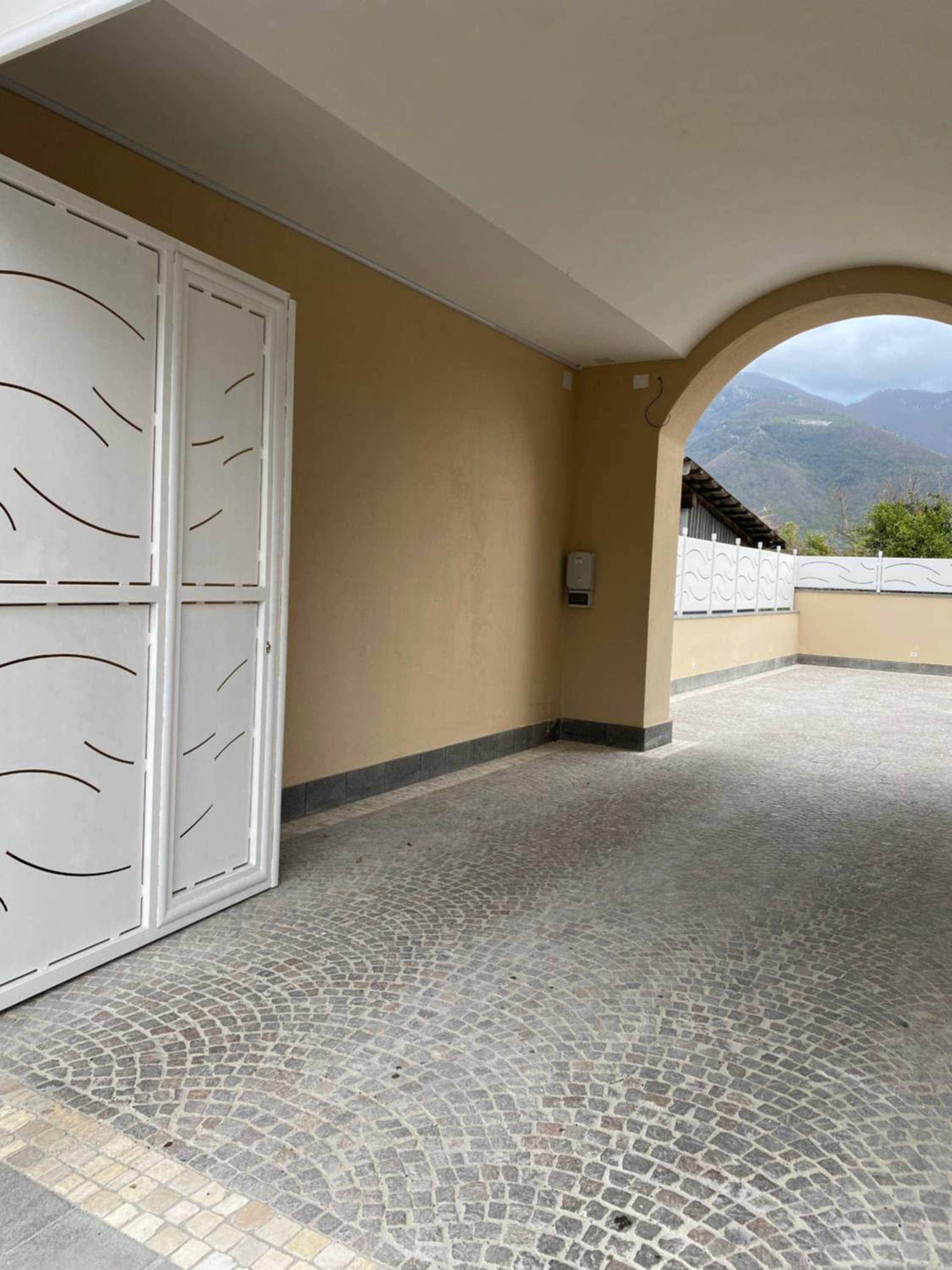 Villa Rose Apartments