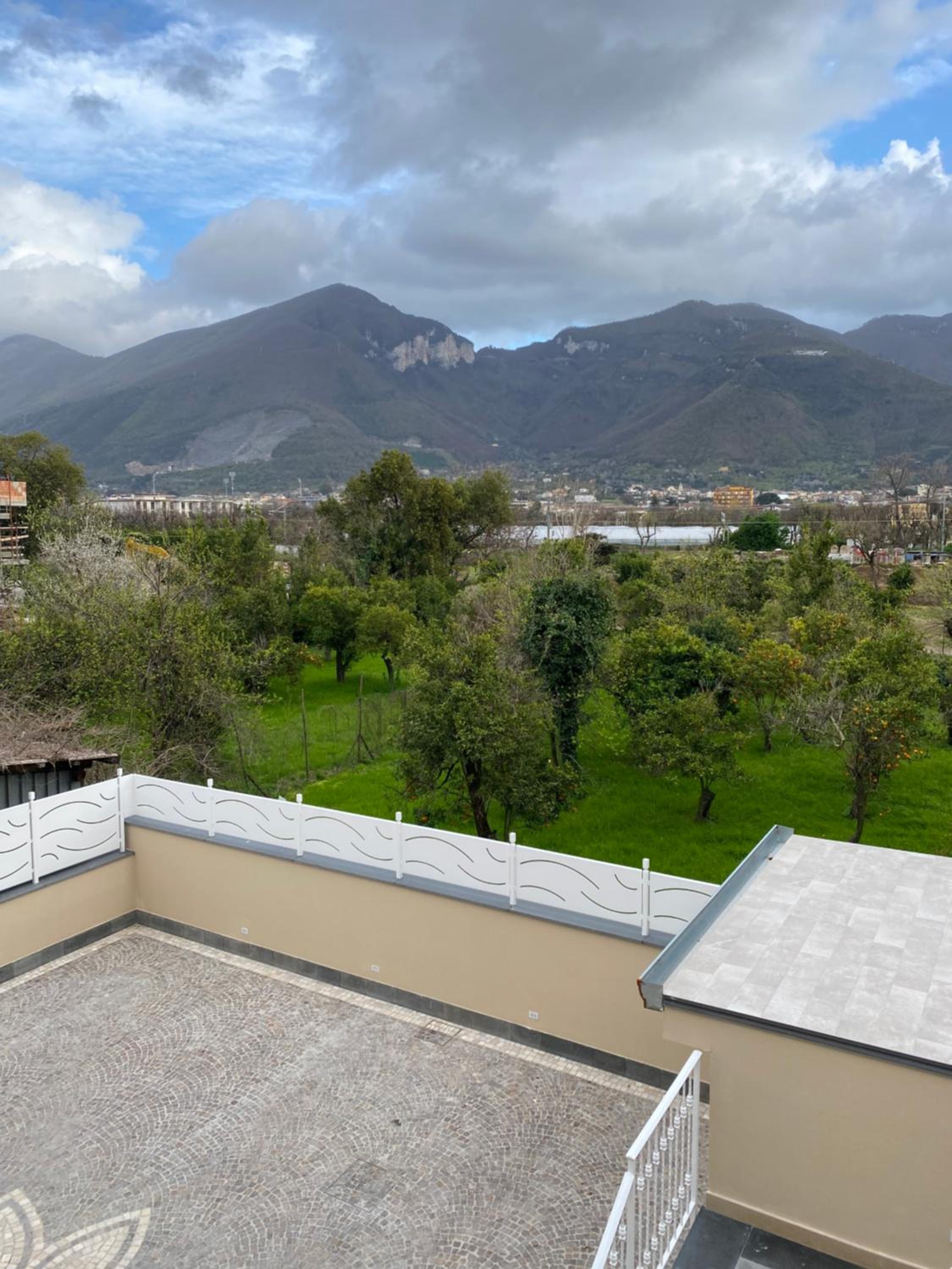 Villa Rose Apartments