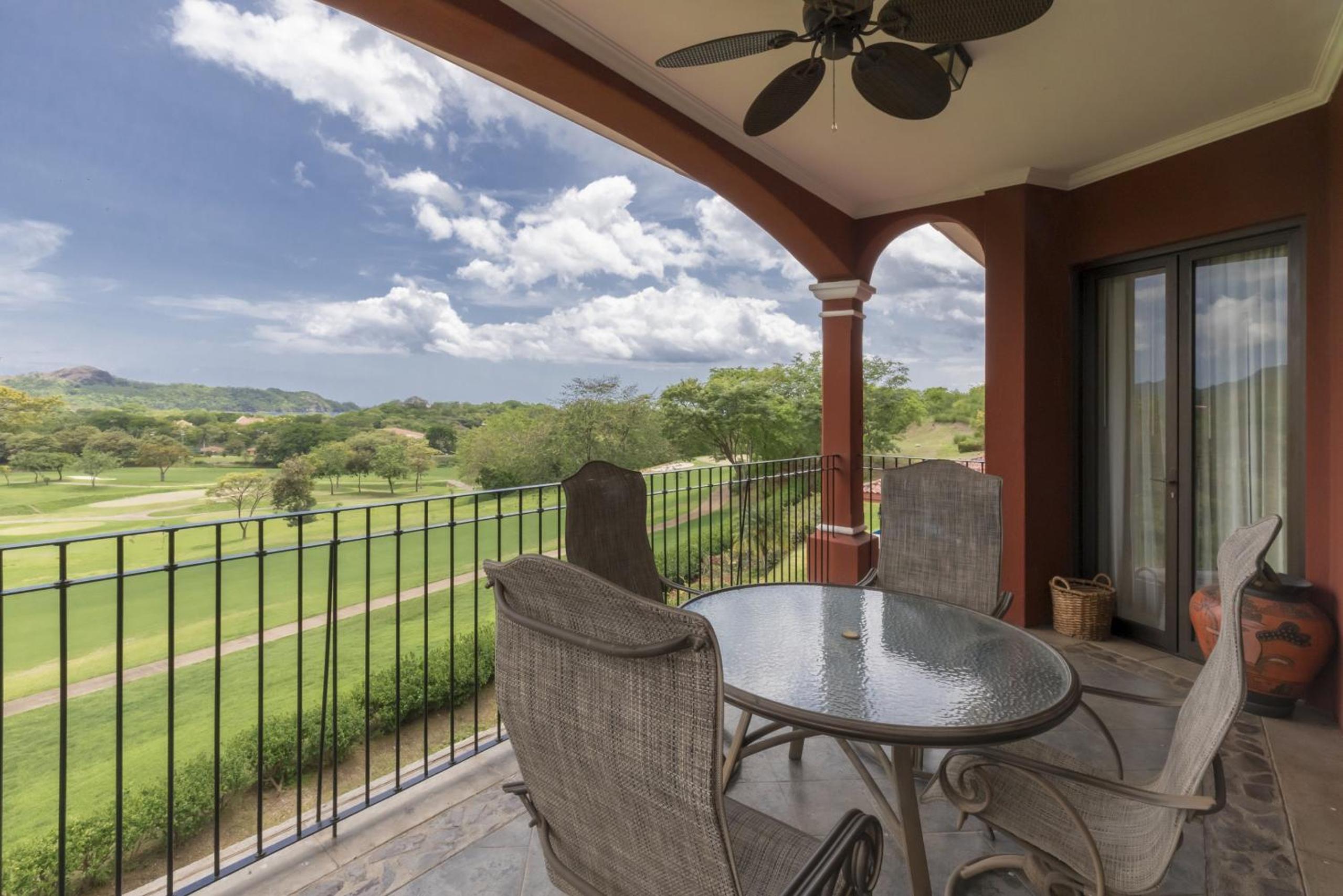Luxury 3BR Condo with Partial Ocean View - Bougainvillea - Reserva Conchal