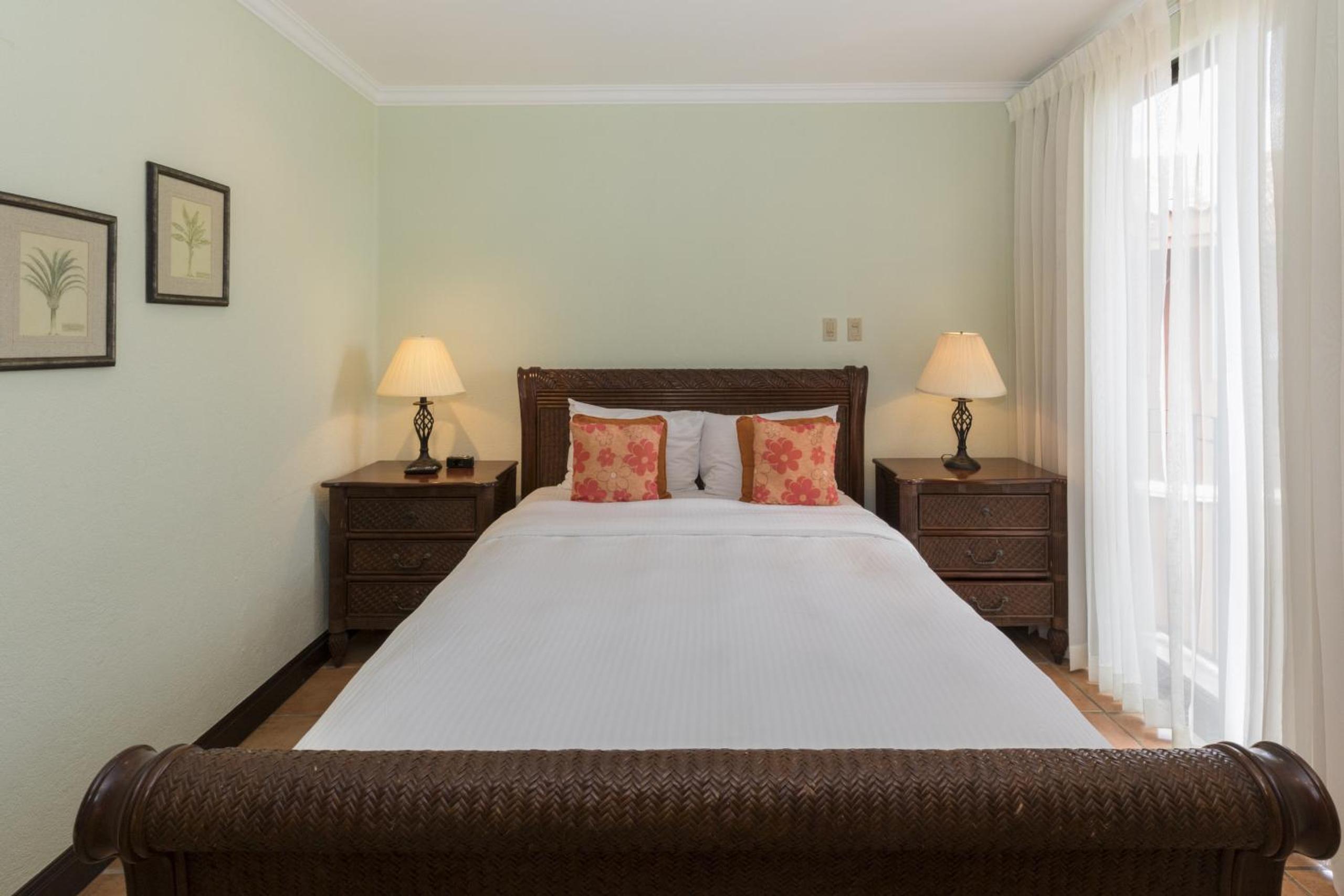 Luxury 3BR Condo with Partial Ocean View - Bougainvillea - Reserva Conchal