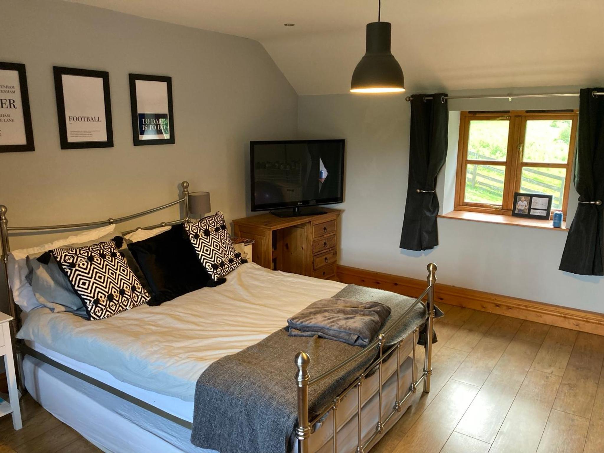 The Annex, Coed Y Gaer view 4