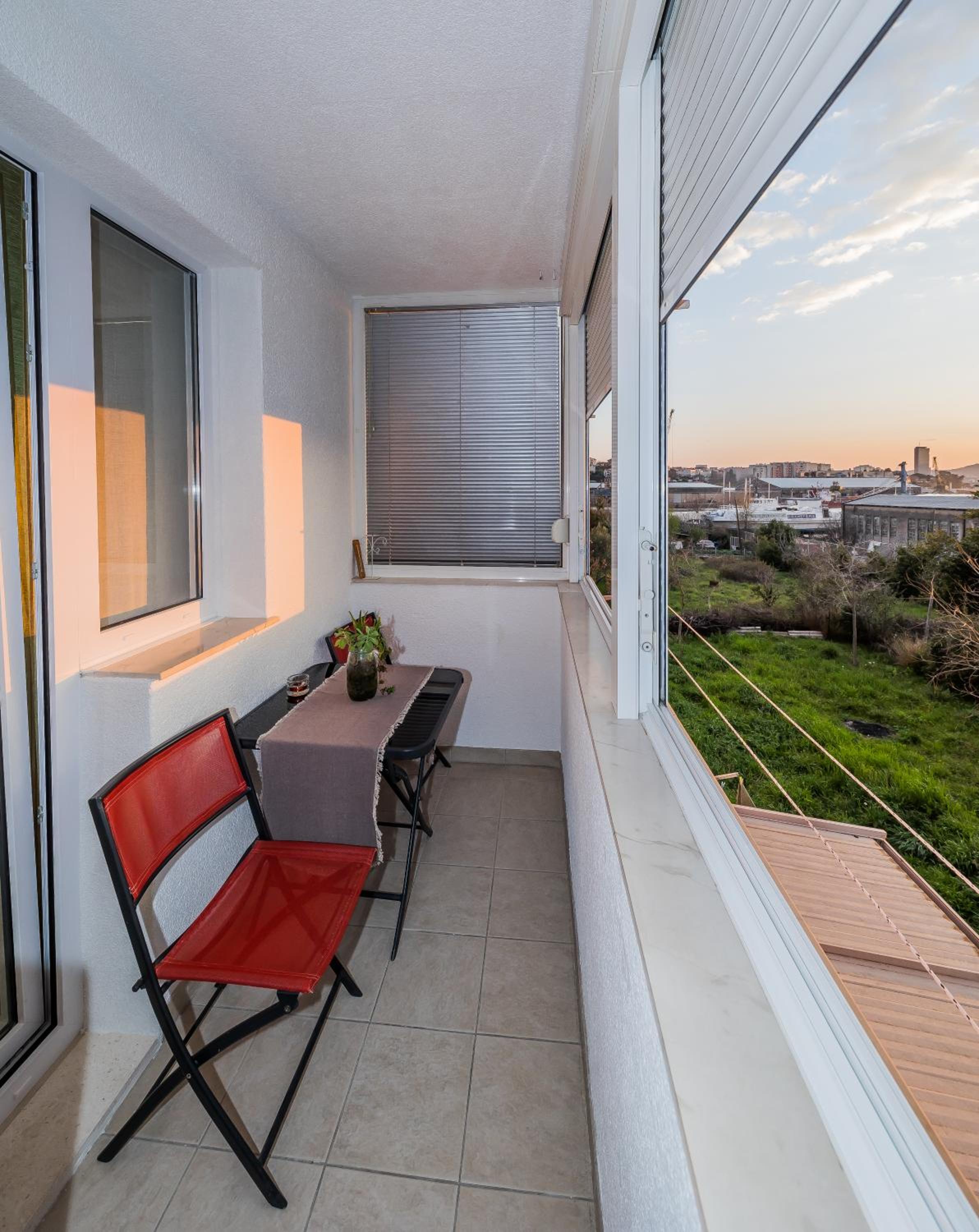 Paeninsula Studio Apartment