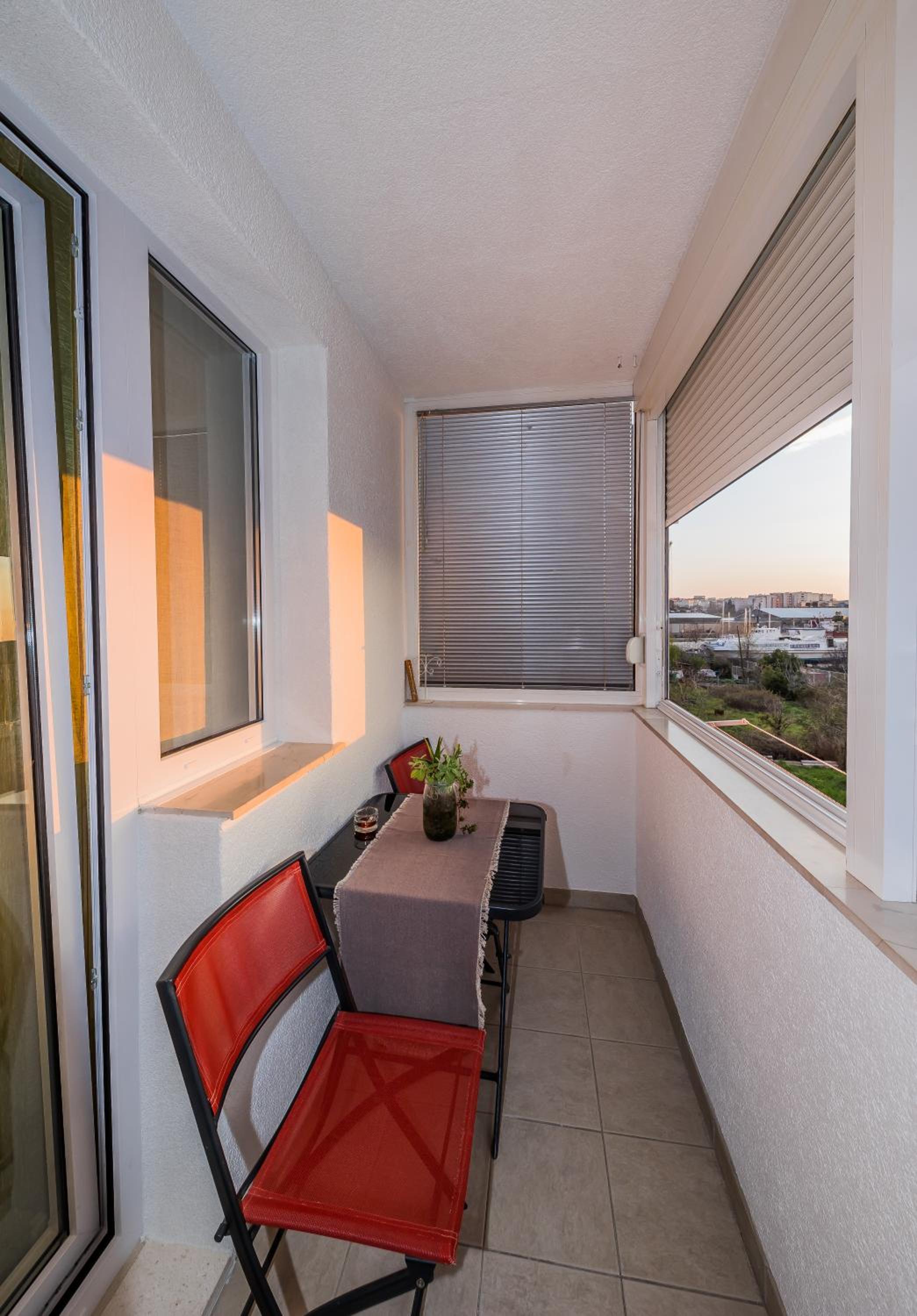 Paeninsula Studio Apartment