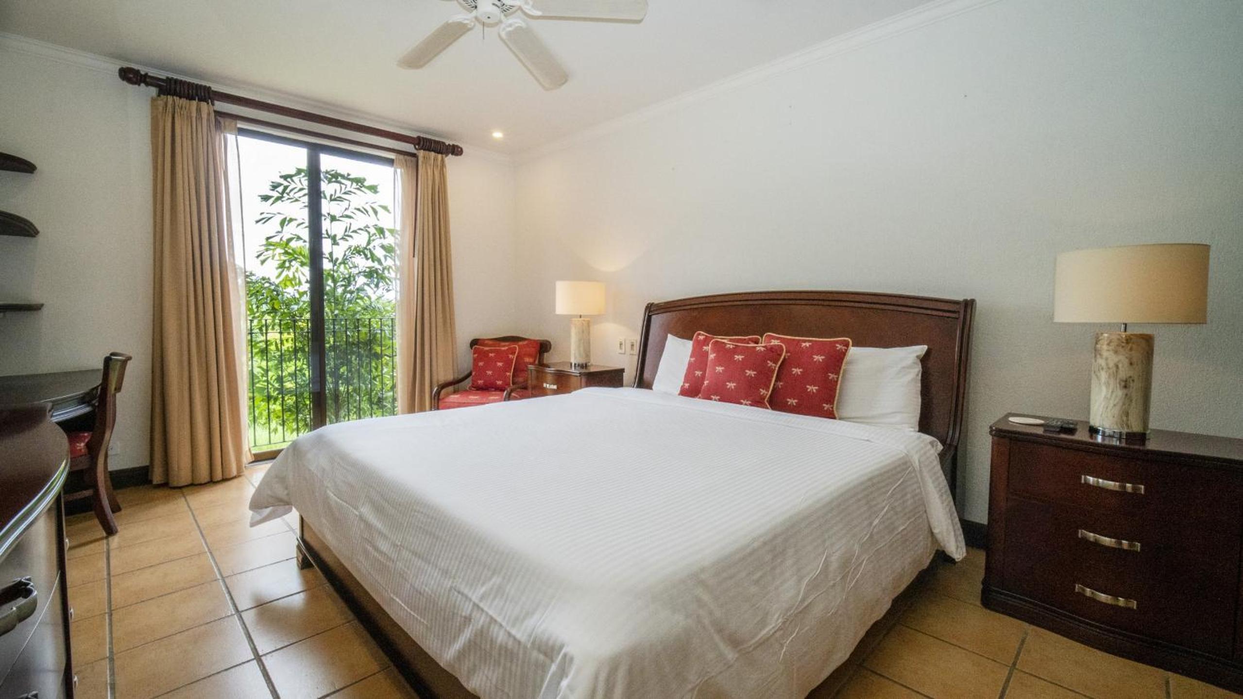 Spacious 4BR Condo with Partial Ocean View - Bougainvillea - Reserva Conchal