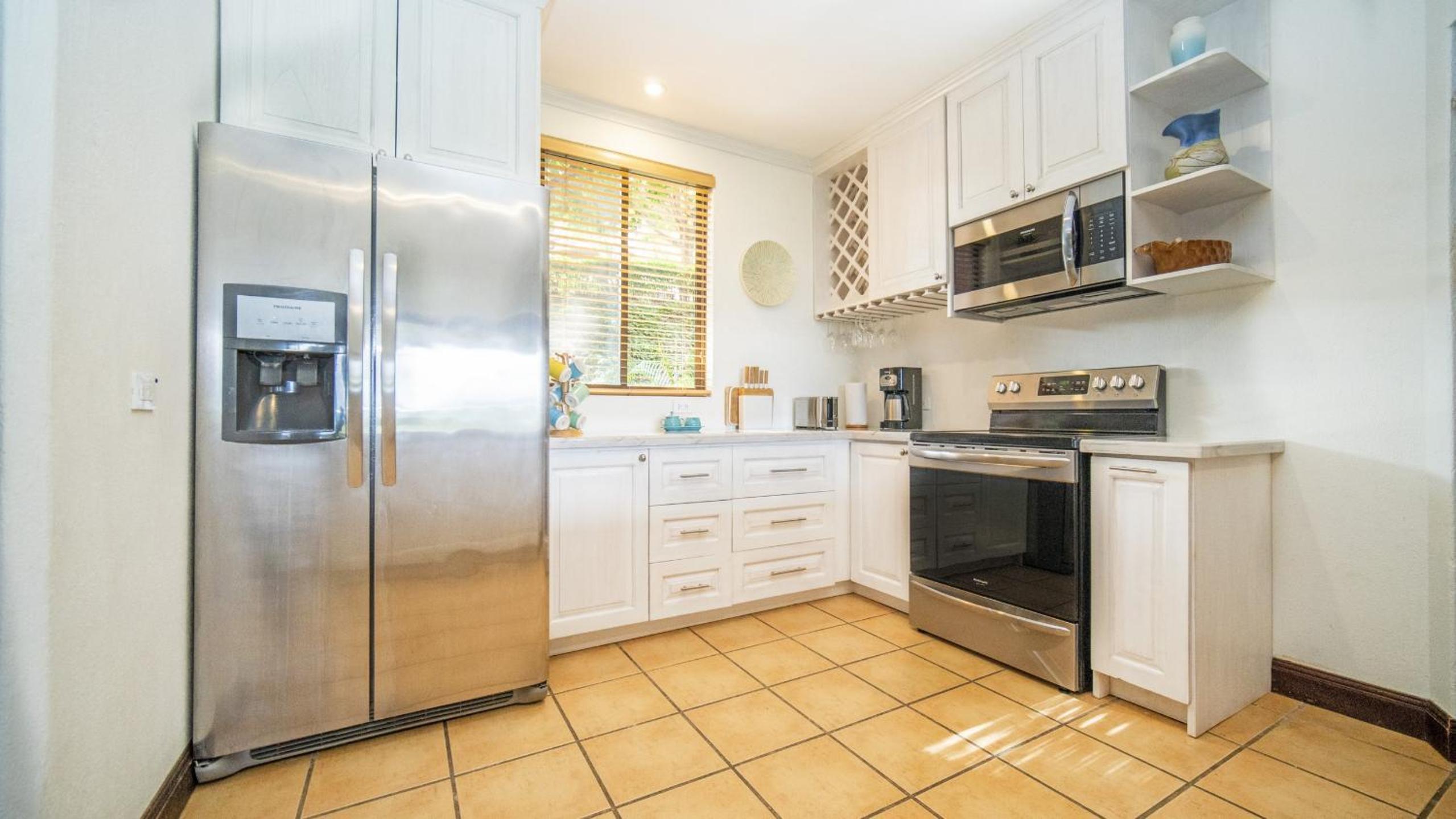 Spacious 4BR Condo with Partial Ocean View - Bougainvillea - Reserva Conchal