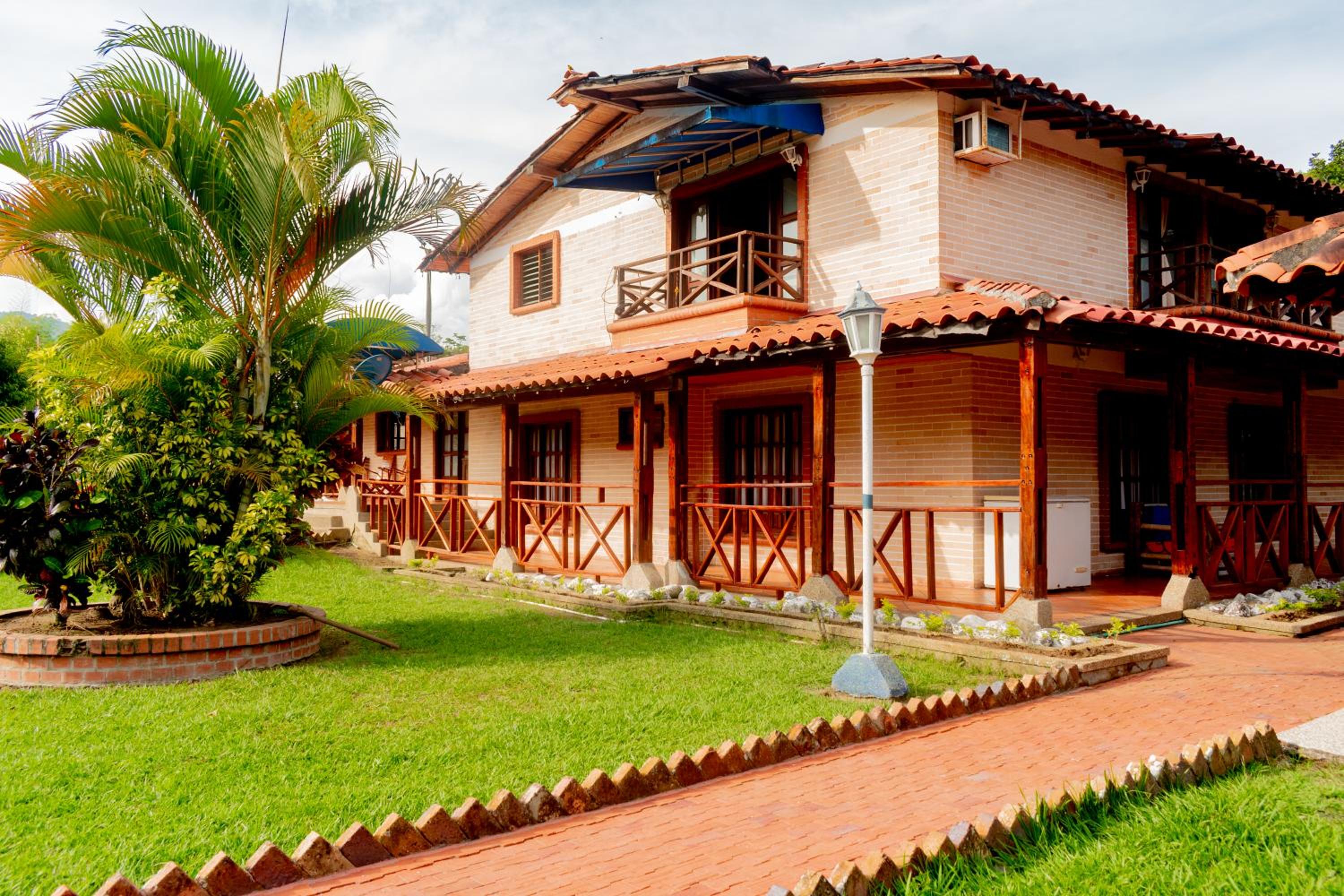 Chalet VillaMelania Brothers
