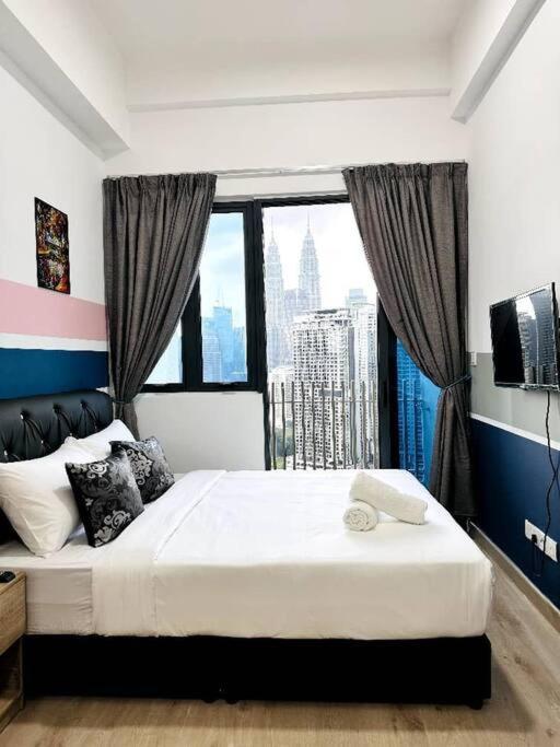 The Colony KLCC view by NZV