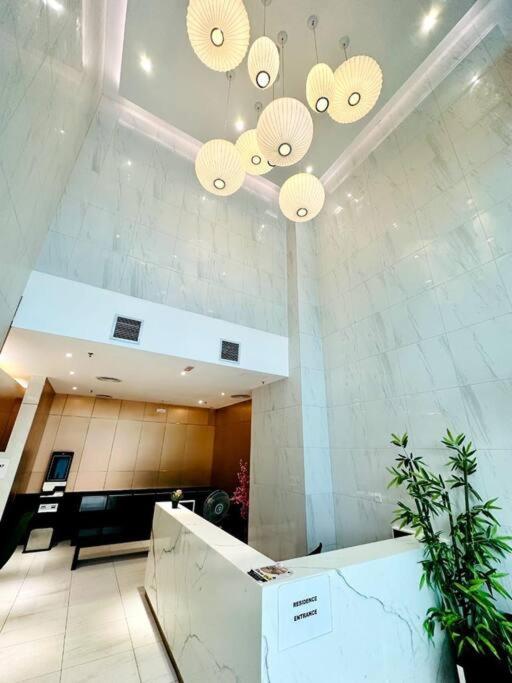 The Colony KLCC view by NZV