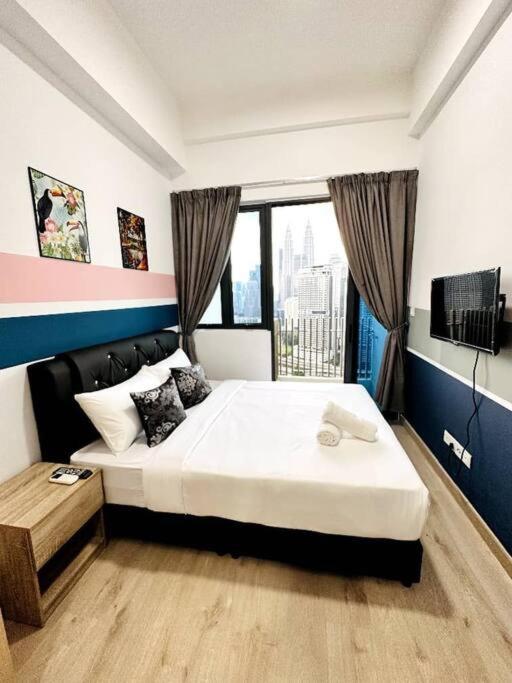 The Colony KLCC view by NZV