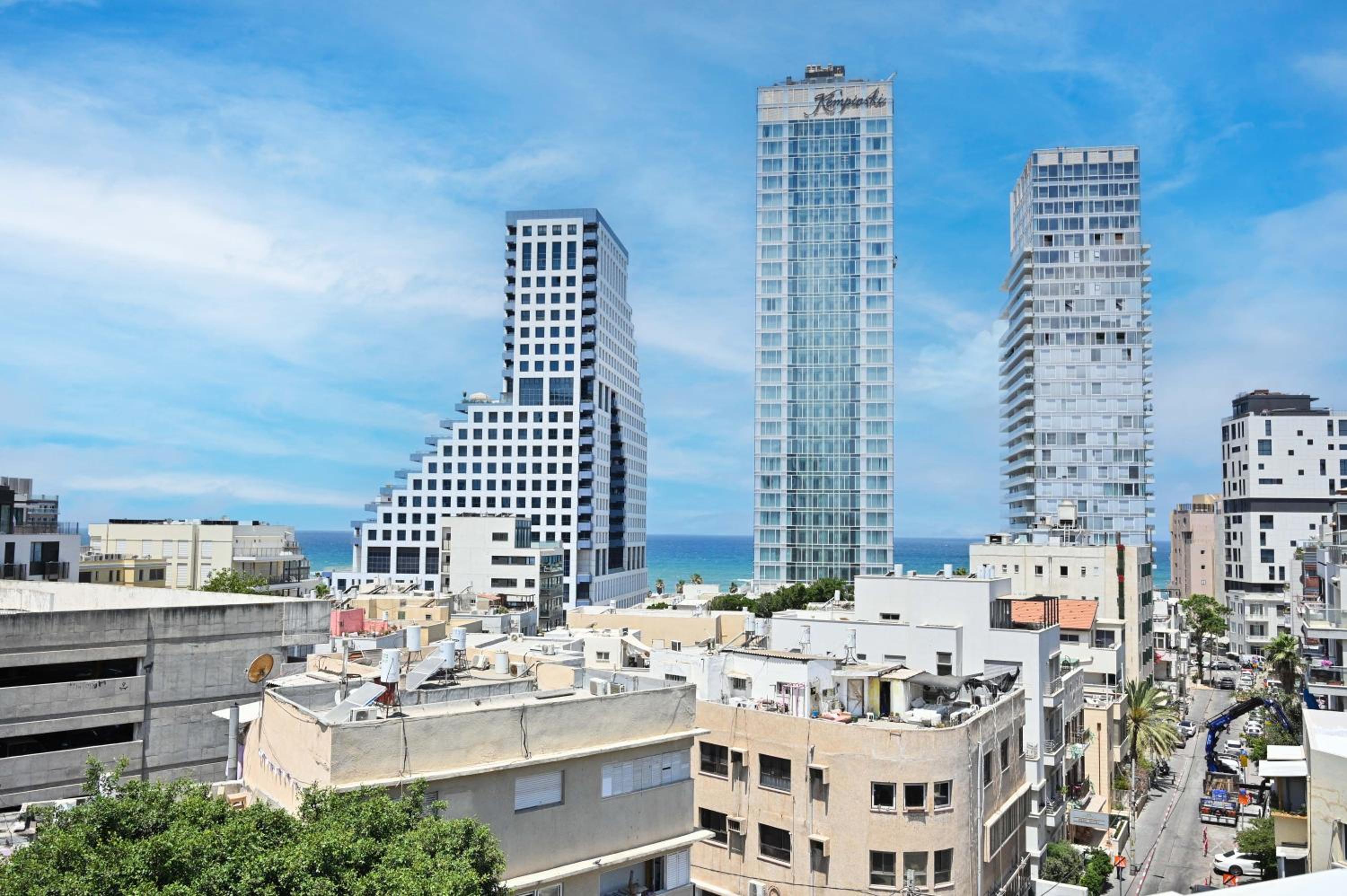 Ben Yehuda 2BR duplex with Sea View by HolyGuest view 3