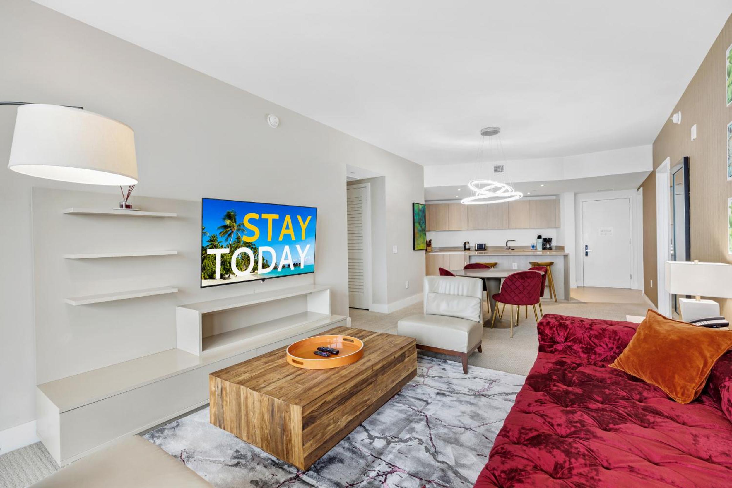 25 min to FIFA! EXCLUSIVE RESORT - OCEANFRONT 2BD 2BA CONDO, HiGH FLOOR, ROOFTOP POOL AND HOT TUB, STEPS TO BEACH view 5