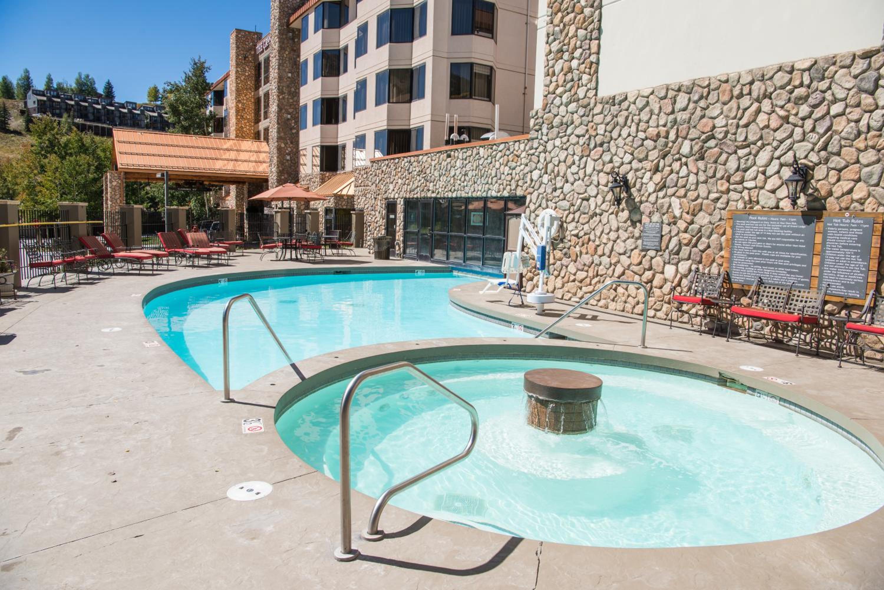 The Grand Lodge, A Vail Resorts Property view 5