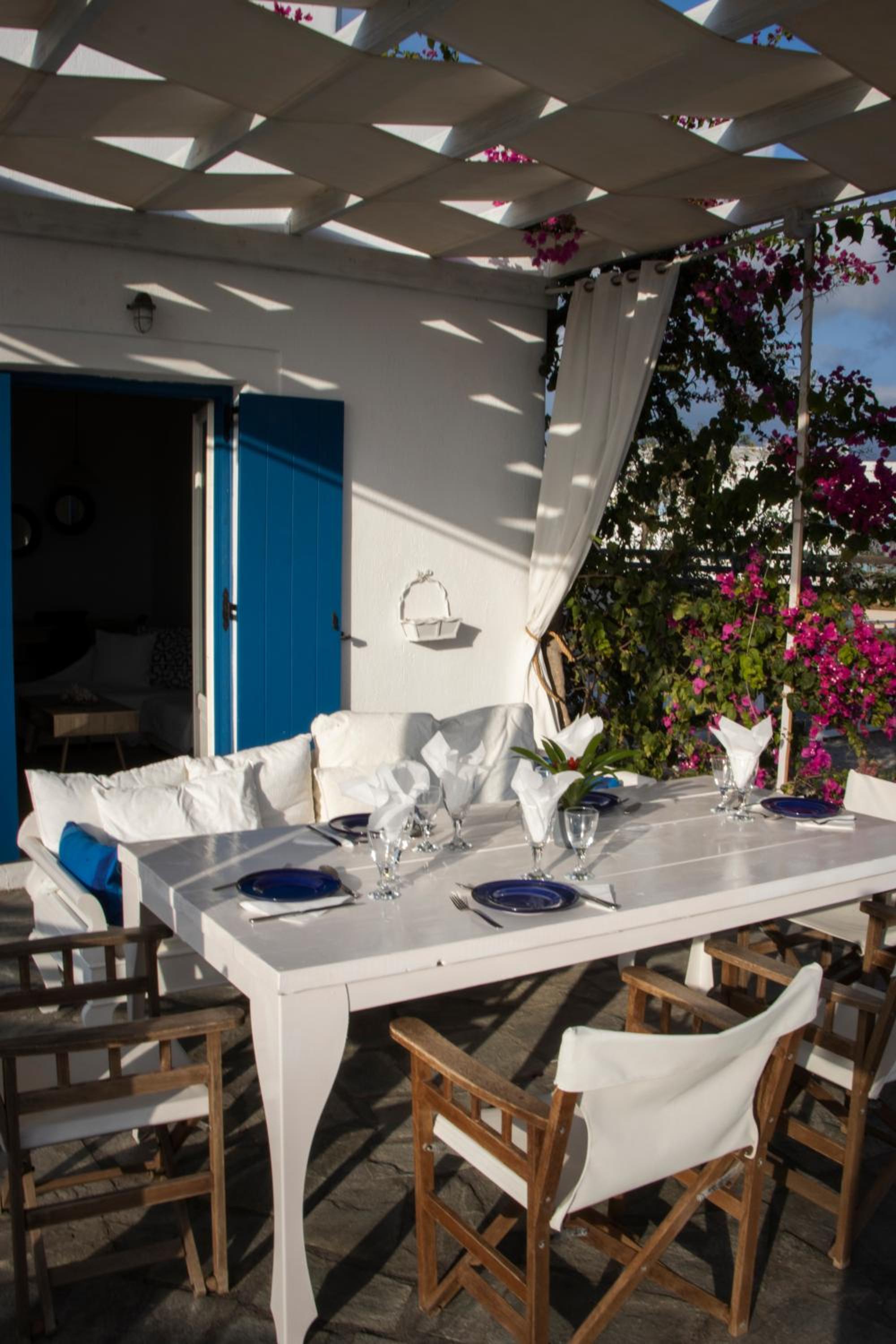 Arcana Santorini Villas, An Authentic Cycladic Experience view 2