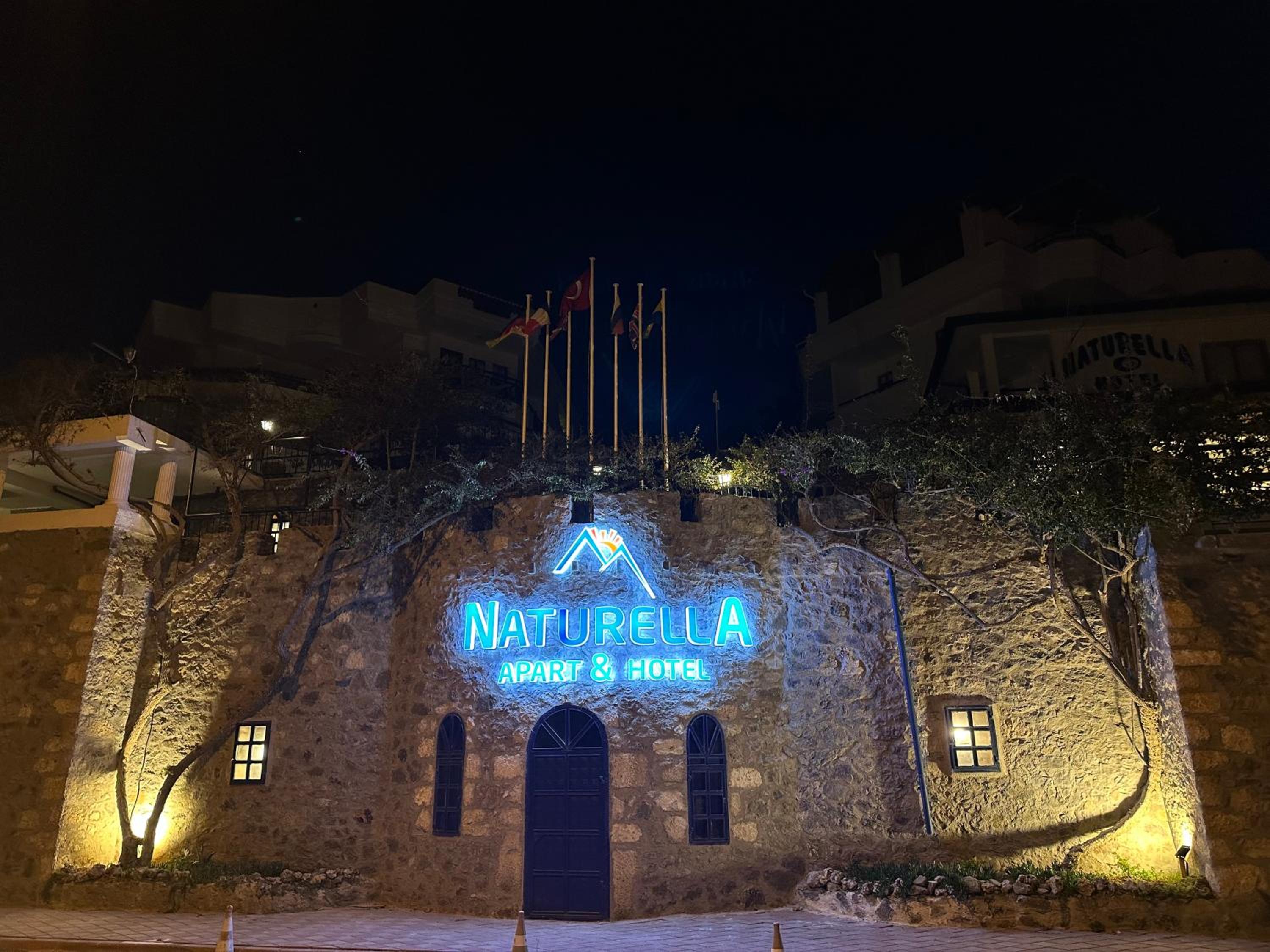 NATURELLA APART HOTEL - Image 79
