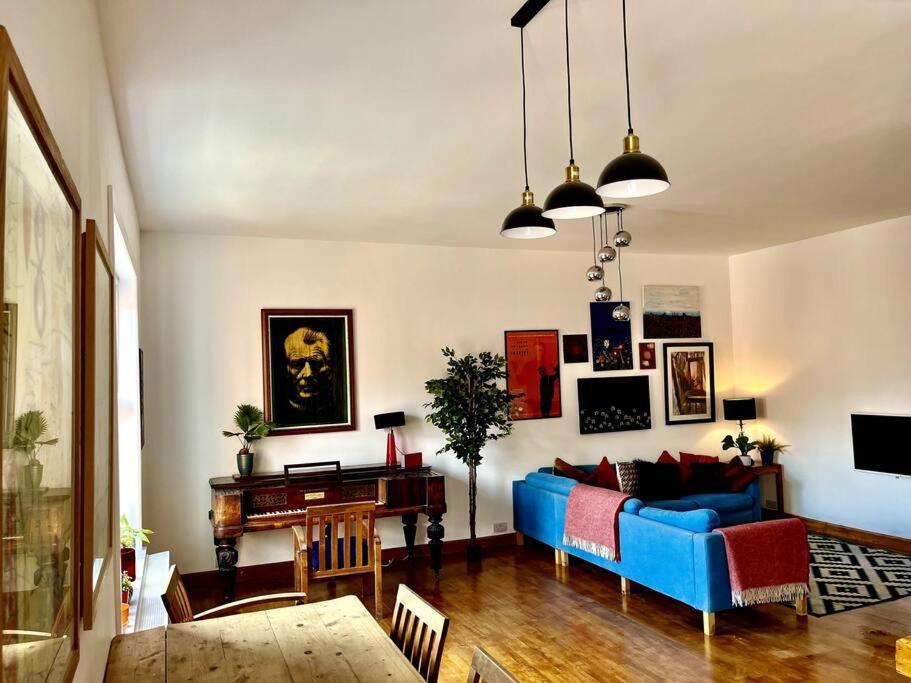 Charming City Townhouse