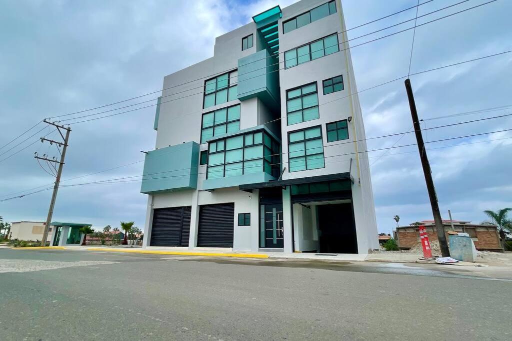 Luxury 2BR Condo Rosarito (C) view 4