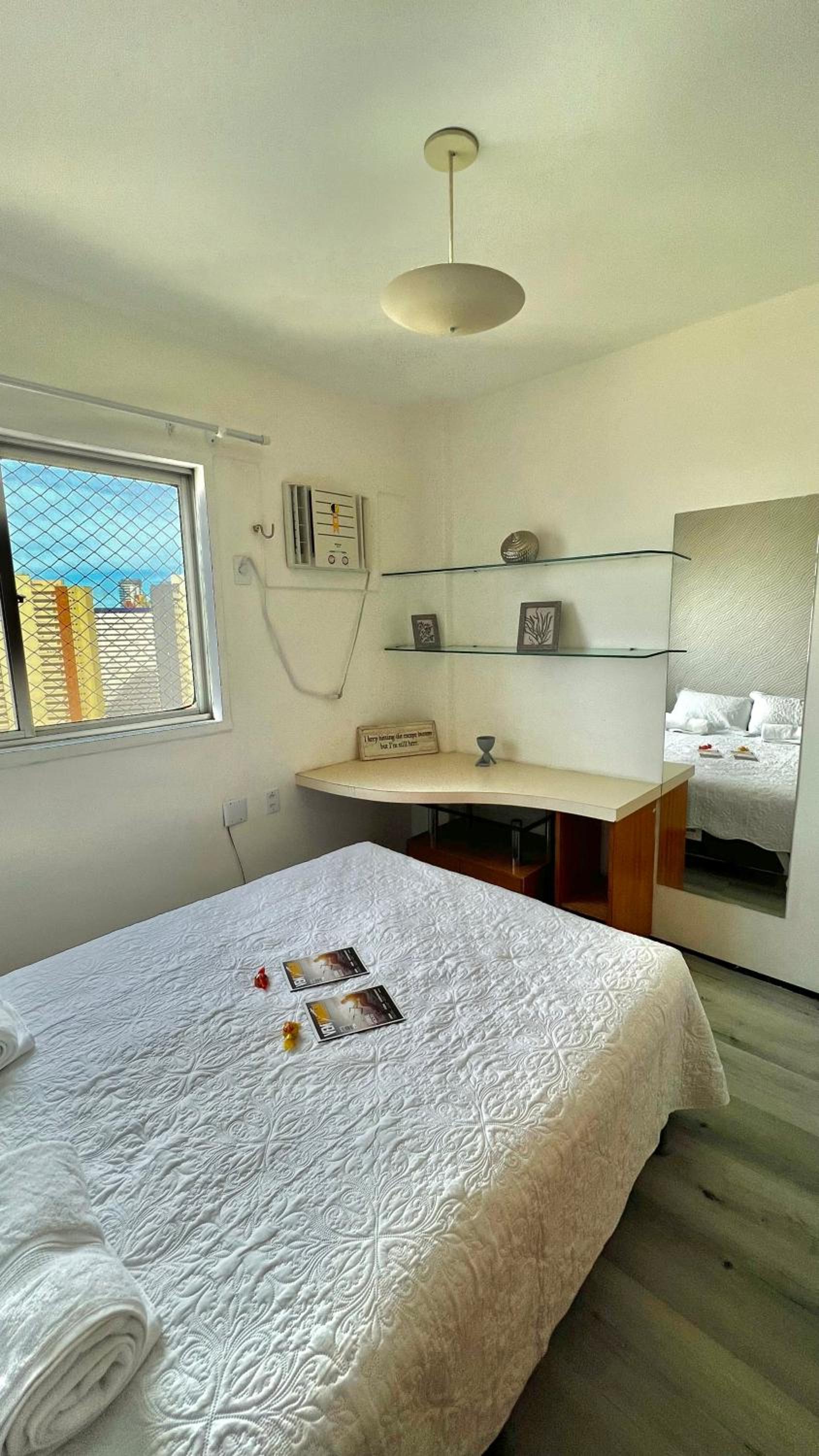 Apartamento Praia de Iracema com vista mar