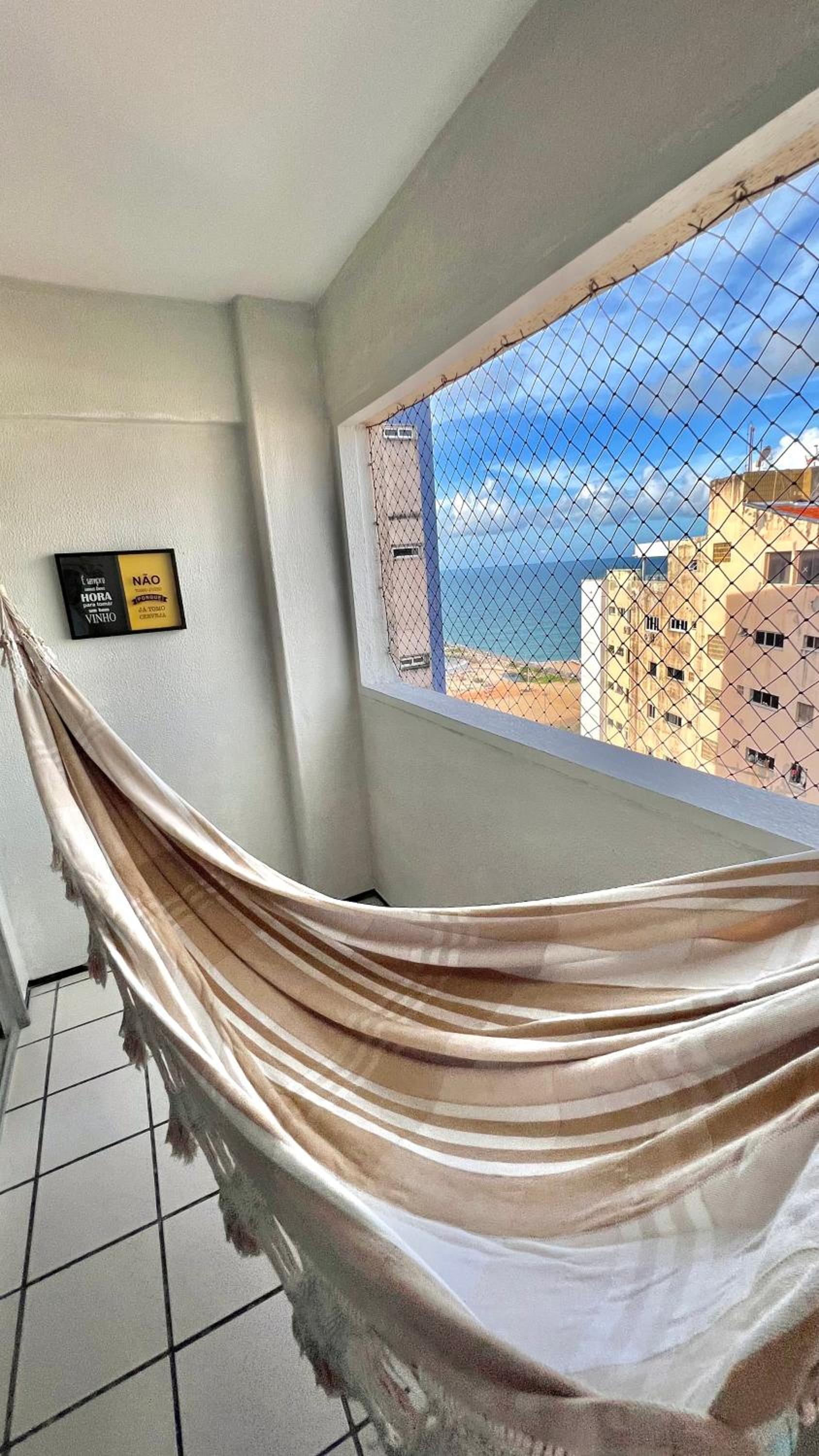 Apartamento Praia de Iracema com vista mar