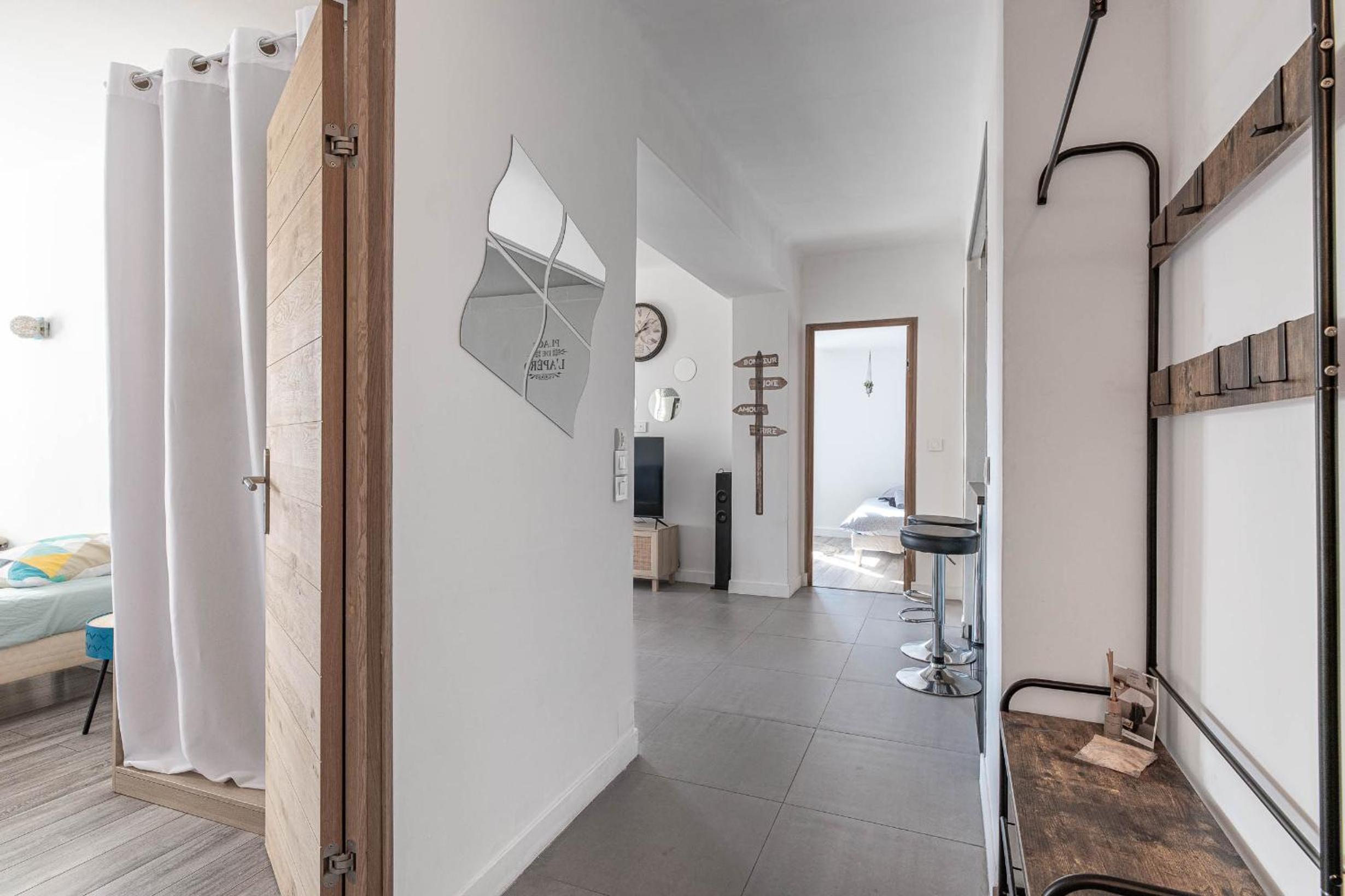 Appt lumineux et spacieux au cœur de Cannes photo 4