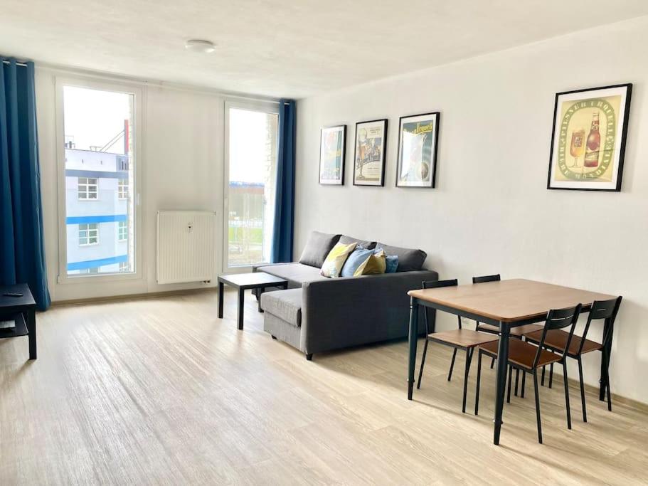 Two-room apartment with garage in the center