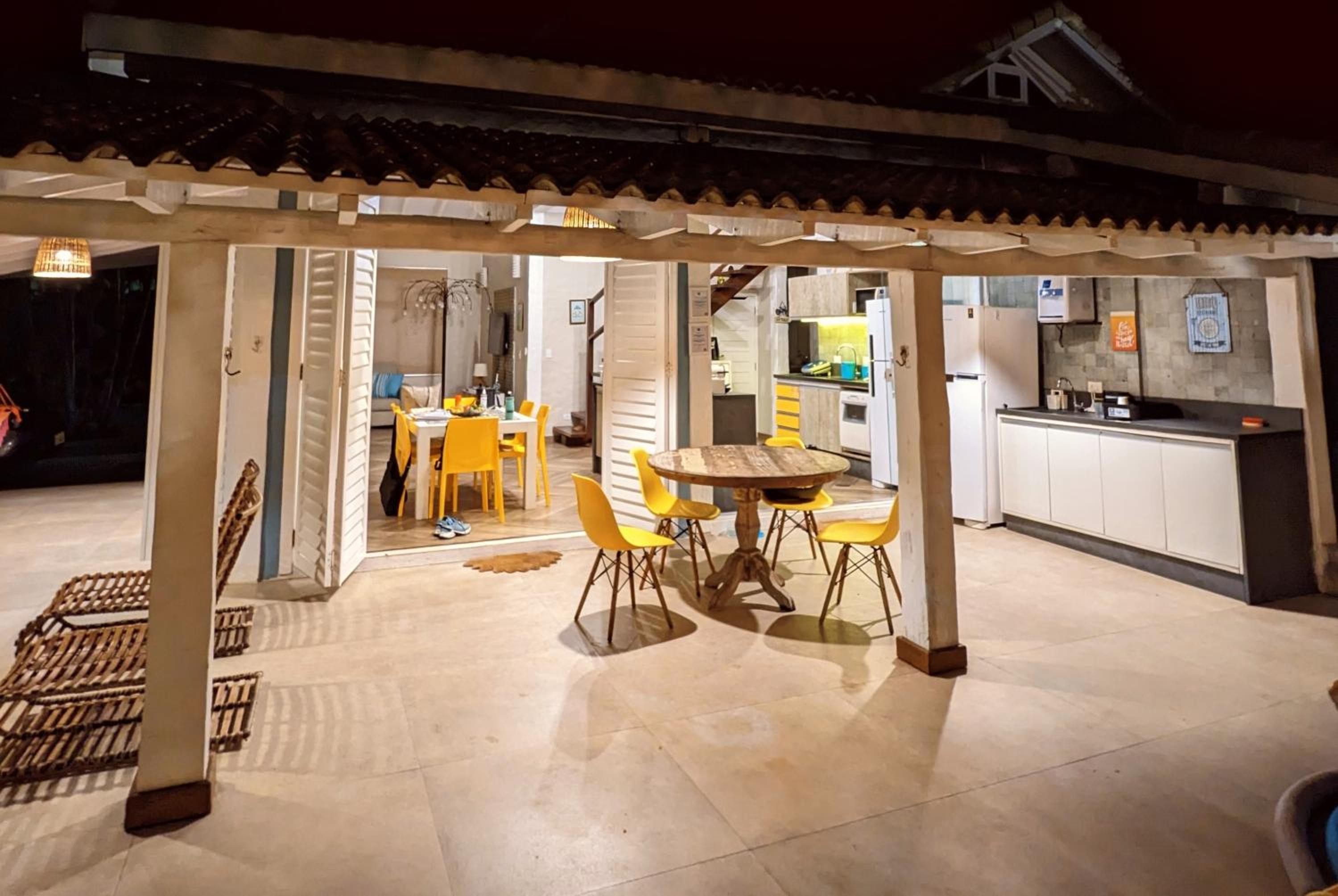 Linda Casa Praia de Pauba em condominio