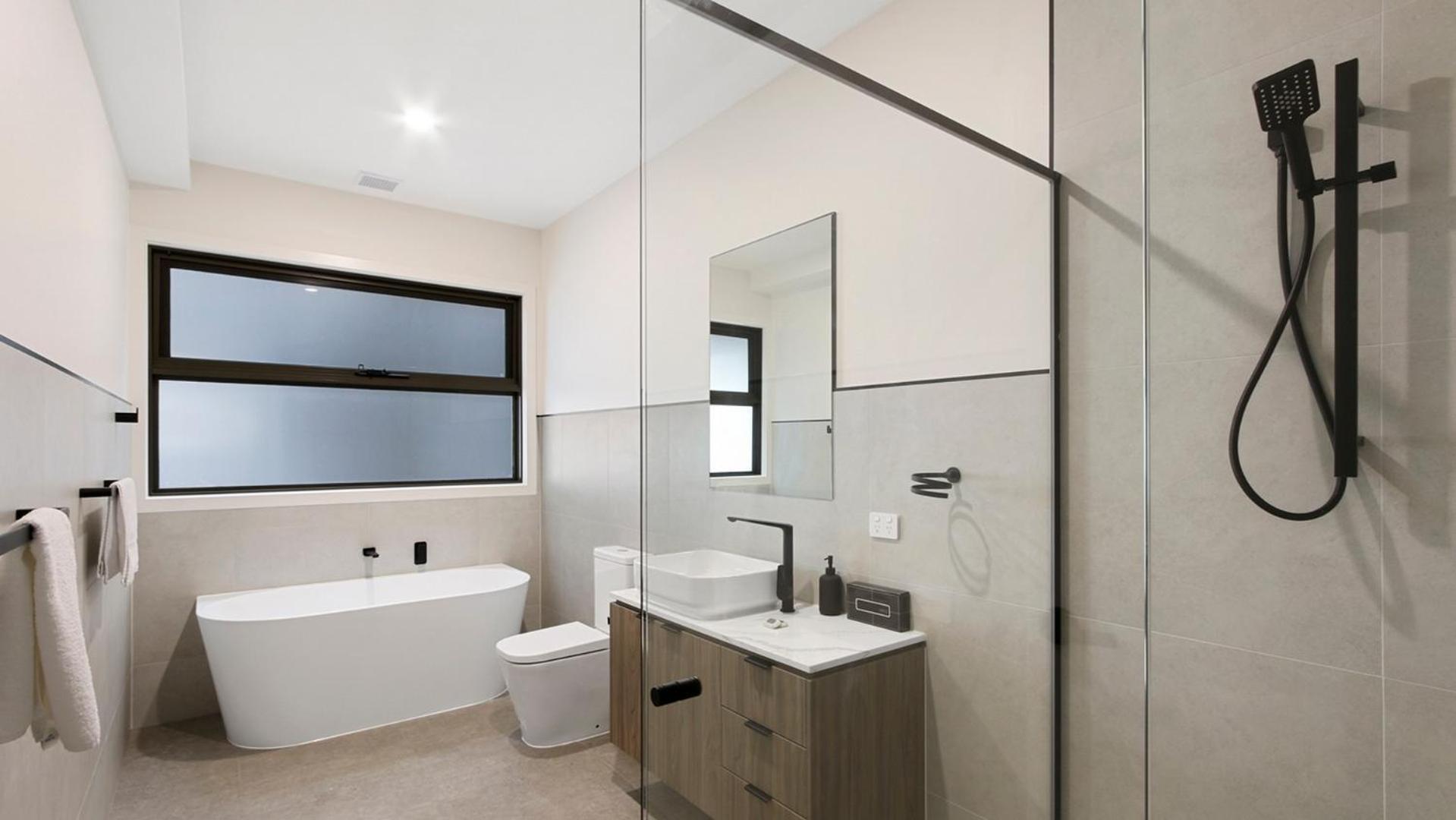 Villa Marina - Modern Waterfront Escape