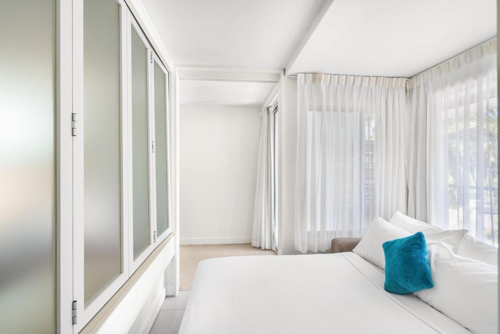 Belle Escapes Drift Beachfront Resort Suite 2206