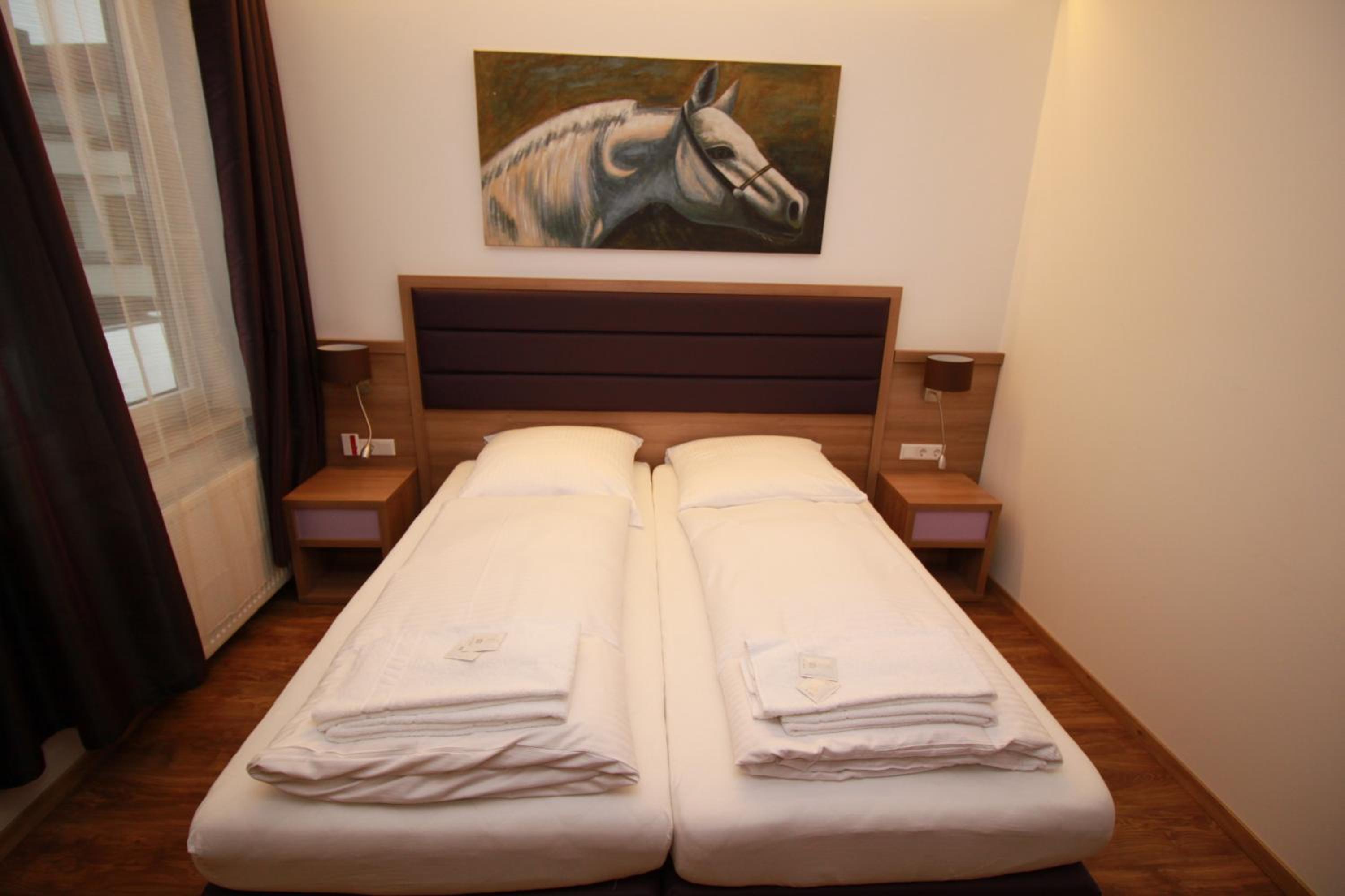 Slamba Hostel
