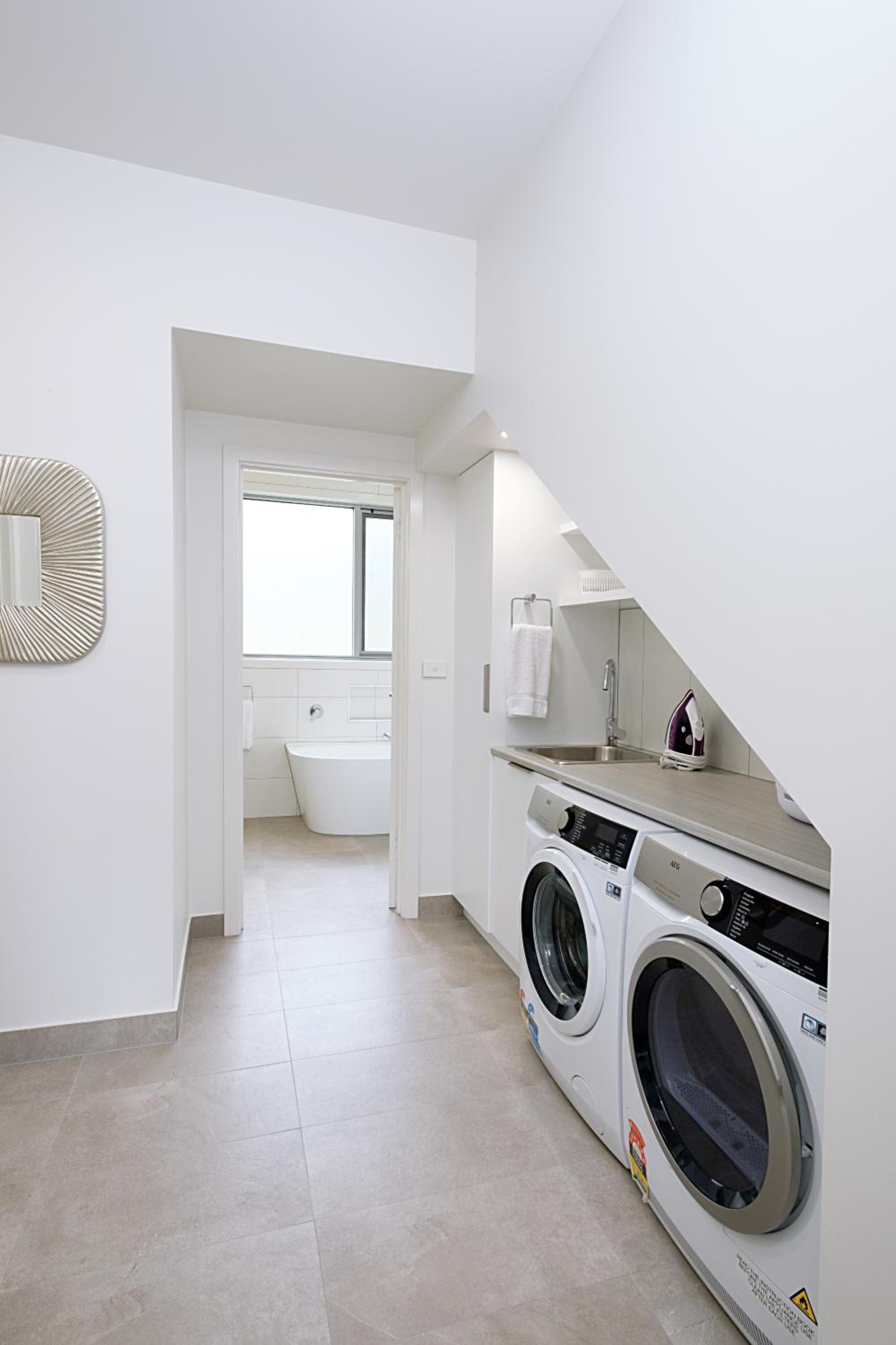 Serenity HG4A 4Br 3&half Ba with Absolute National Park Frontage