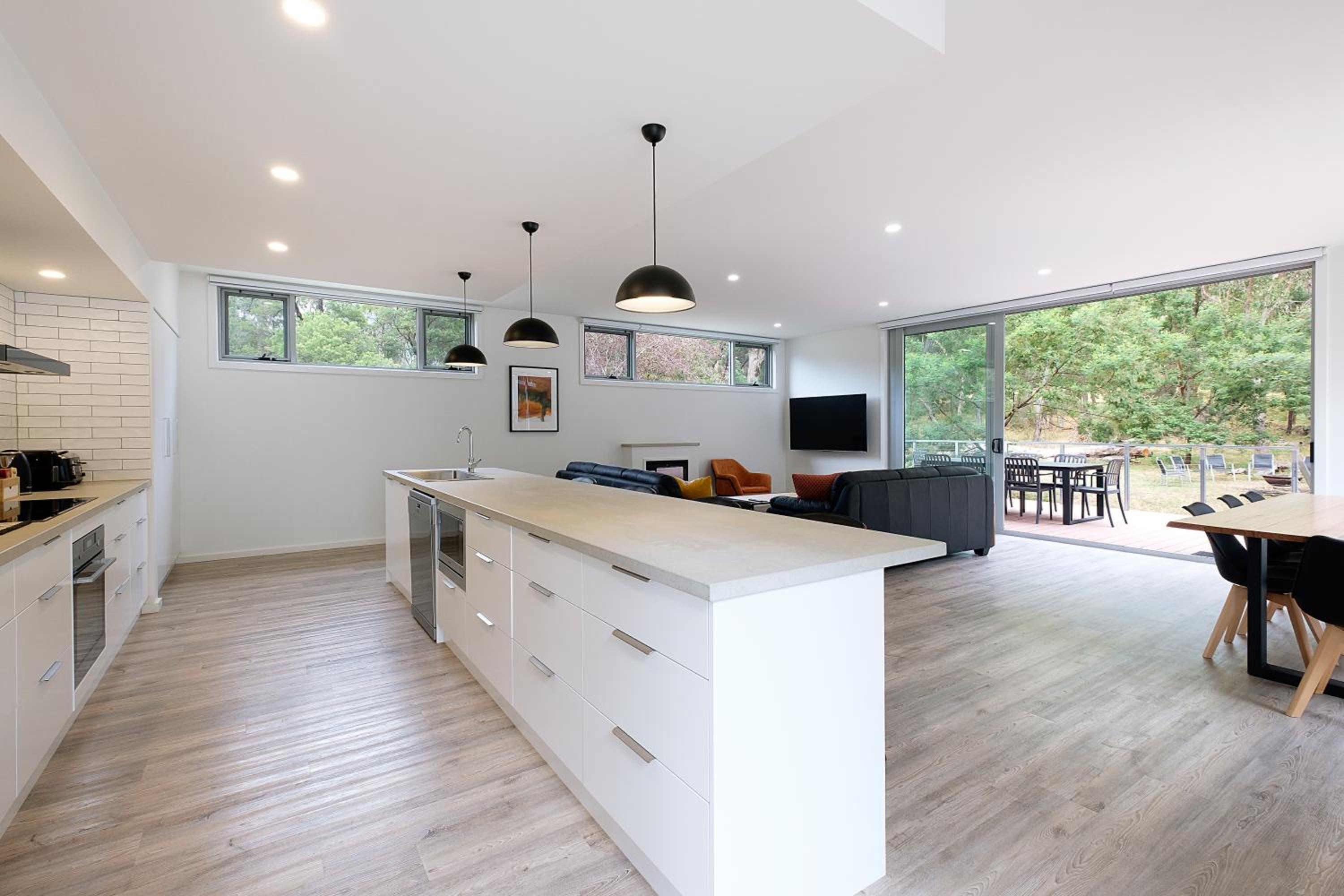 Serenity HG4A 4Br 3&half Ba with Absolute National Park Frontage