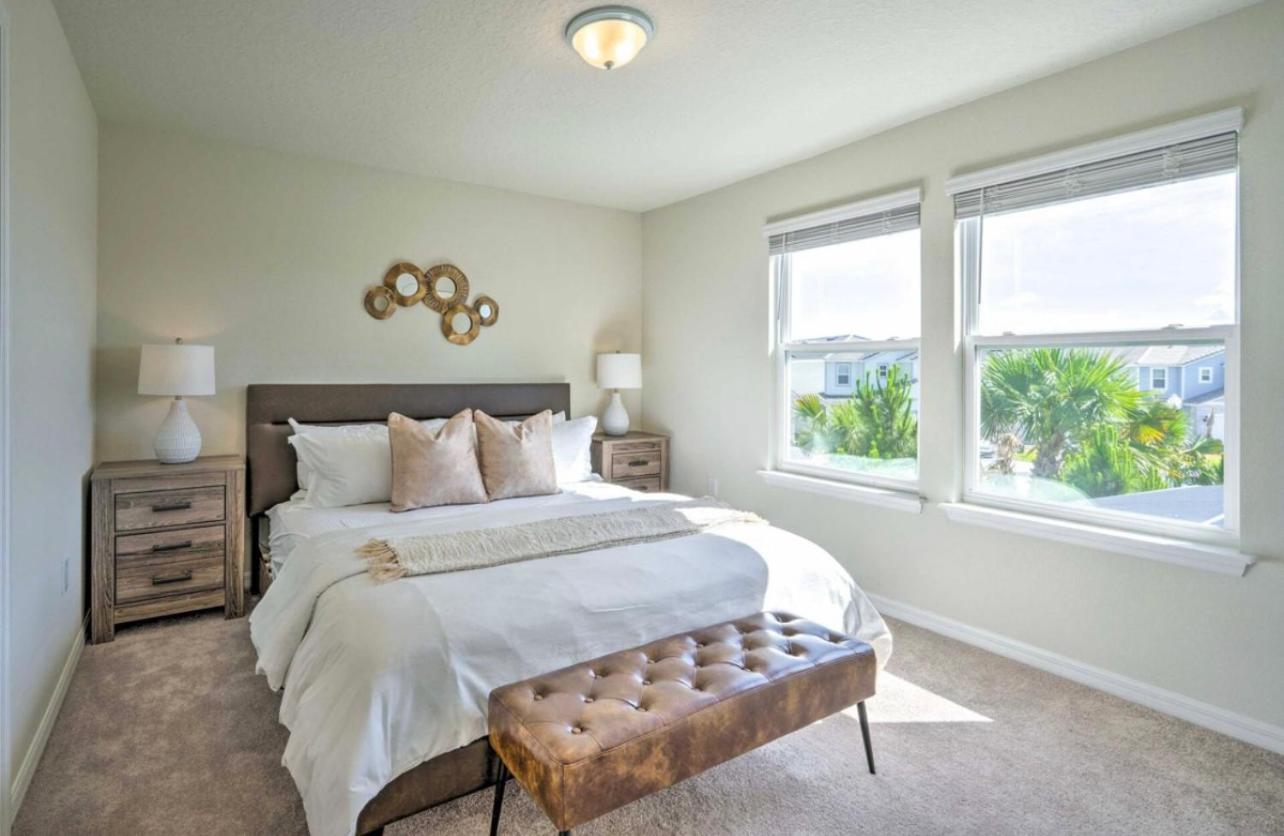 5 Bedroom Private Pool Home 15 Min to Disney World, Davenport
