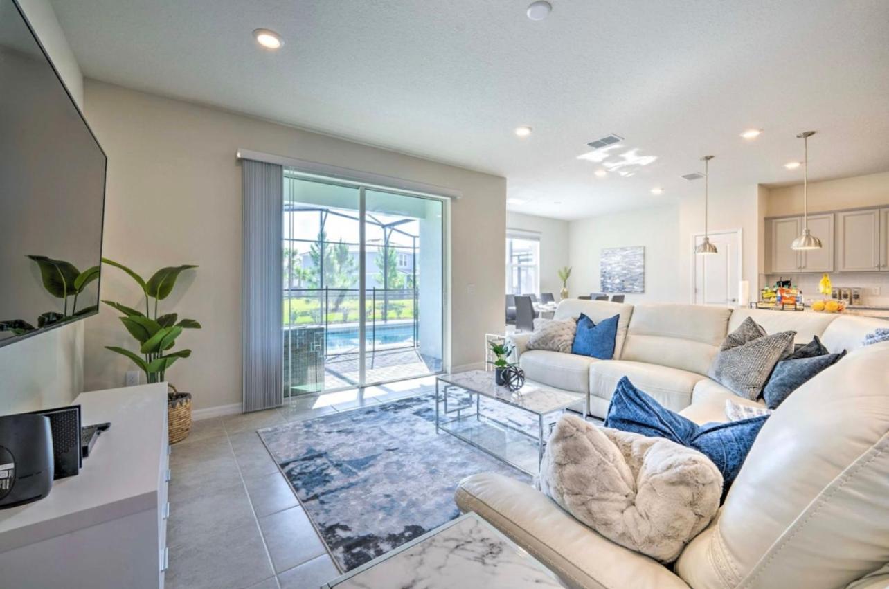5 Bedroom Private Pool Home 15 Min to Disney World, Davenport