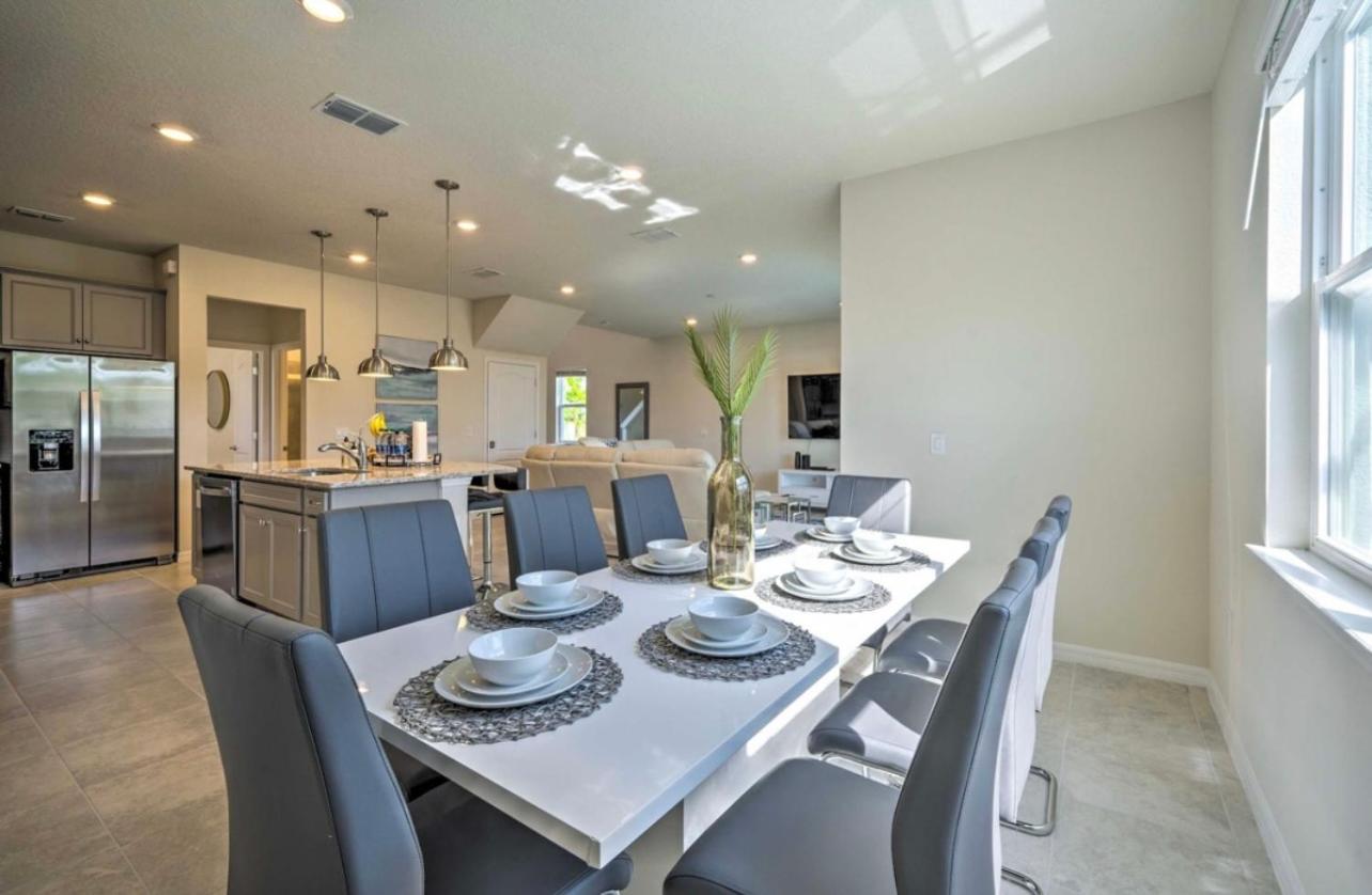 5 Bedroom Private Pool Home 15 Min to Disney World, Davenport