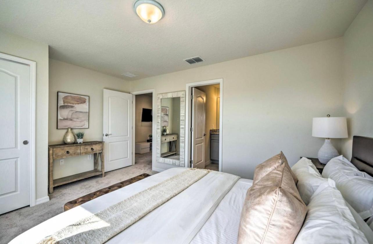 5 Bedroom Private Pool Home 15 Min to Disney World, Davenport