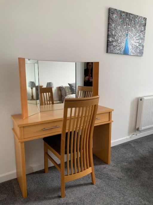 Historic Picturesque Apartment Pembroke