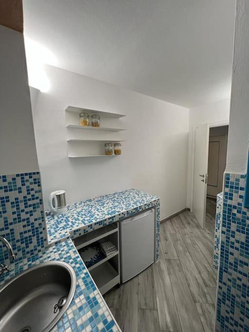 I SASSI BLU en Riomaggiore — kitchen