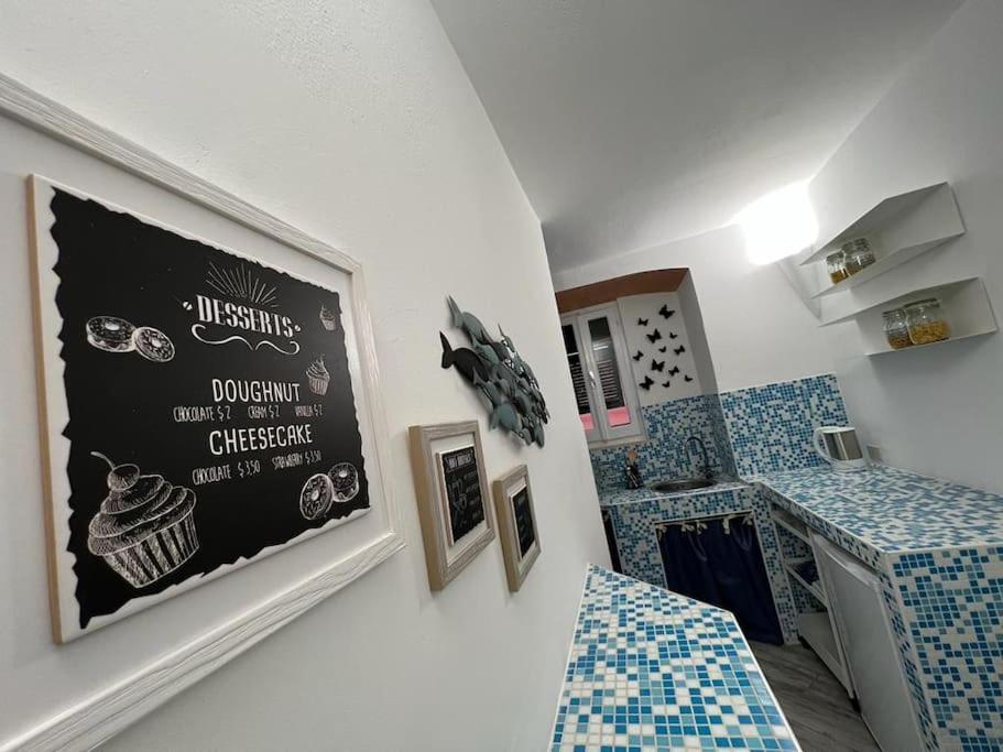 I SASSI BLU en Riomaggiore — kitchen