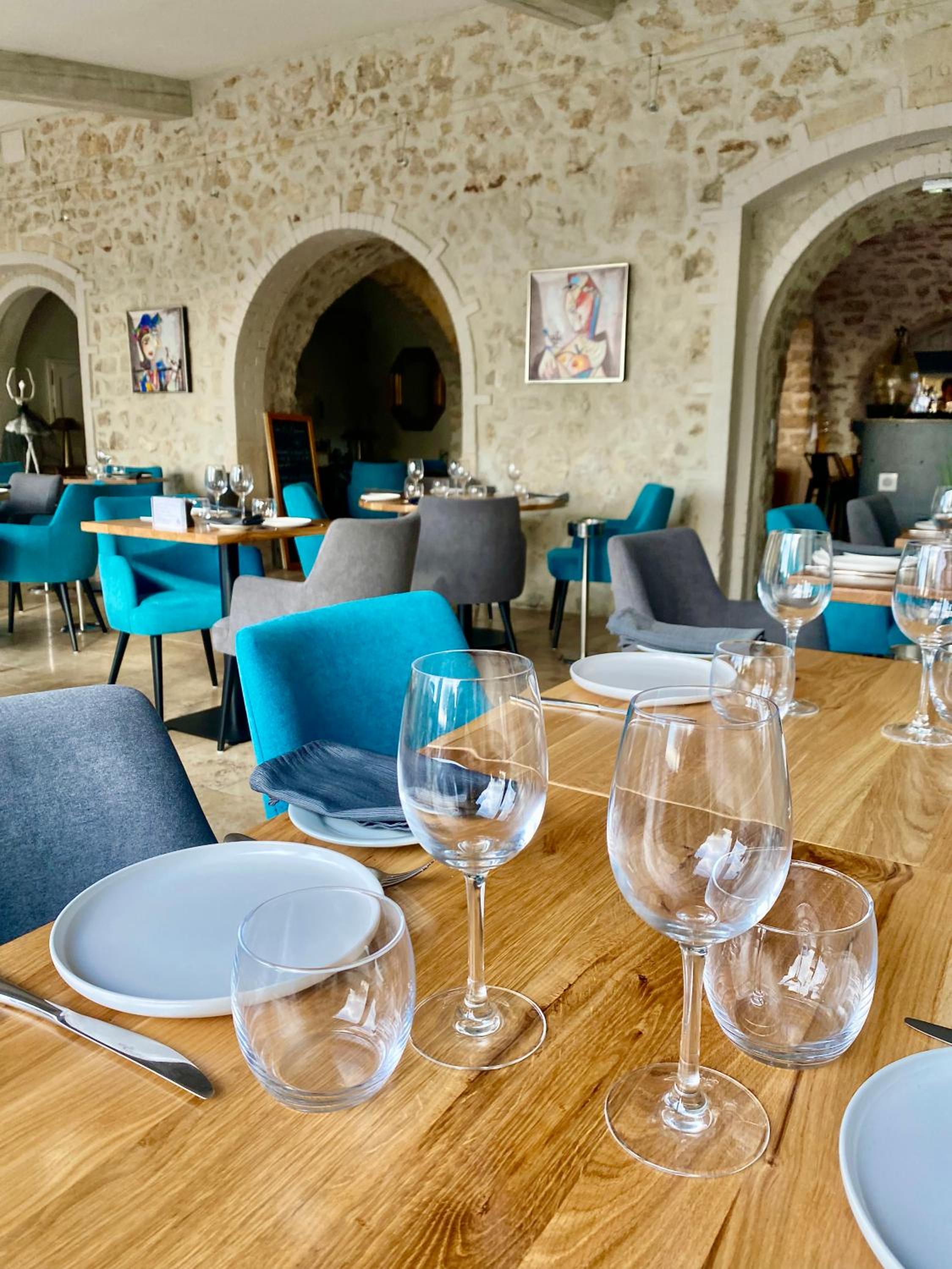 restaurant