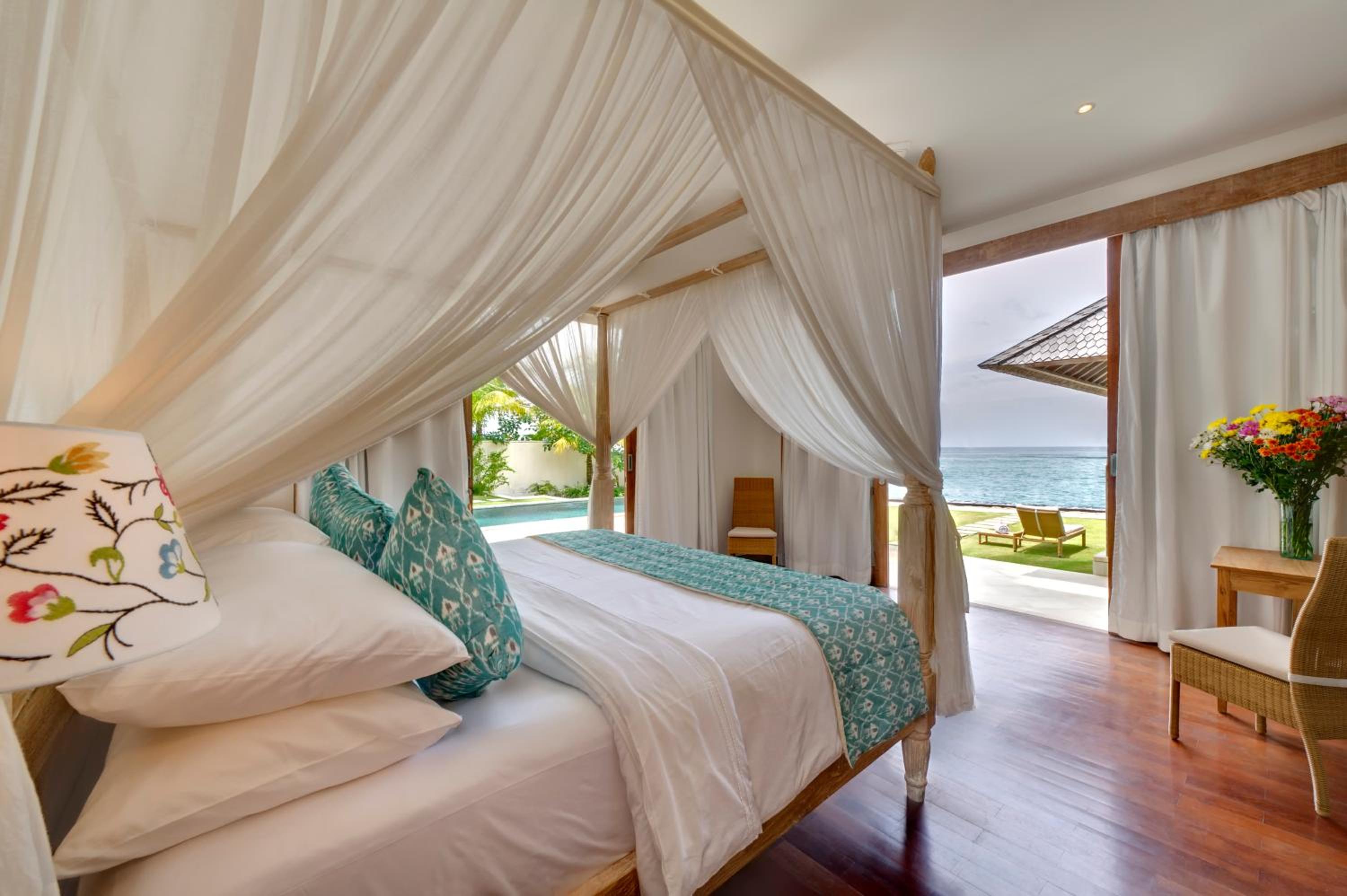 Siri Mendira Beach Villas