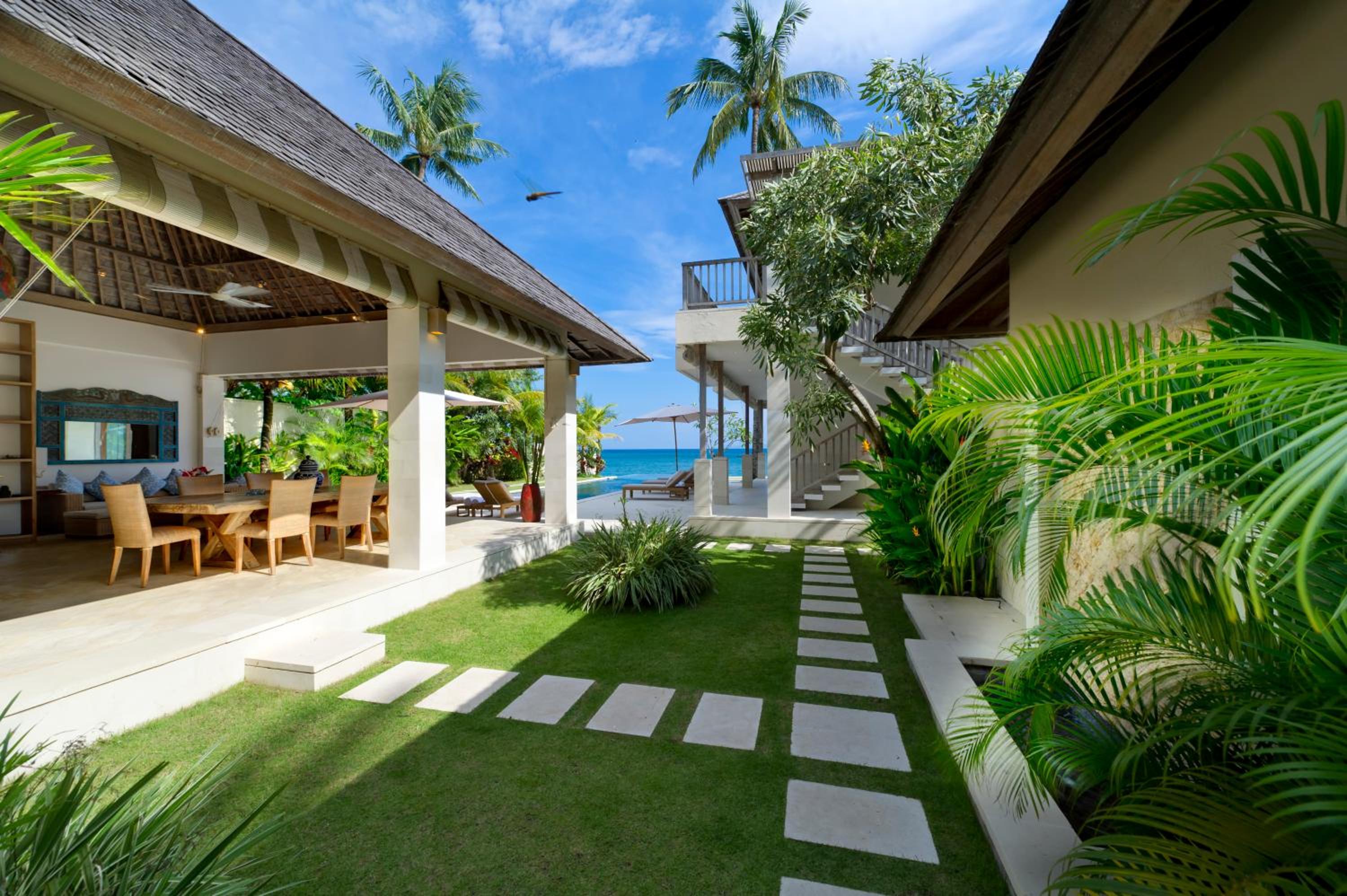 Siri Mendira Beach Villas
