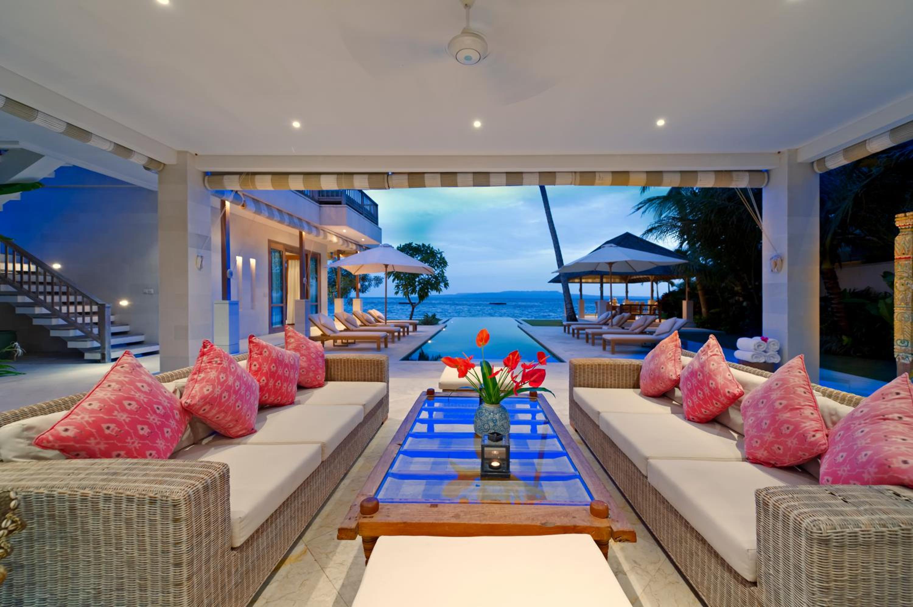 Siri Mendira Beach Villas
