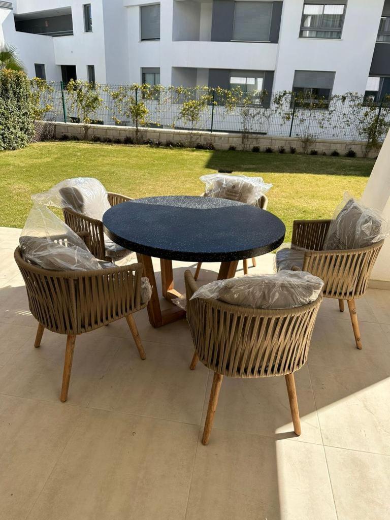Vanian Gardens Apartment -Stella